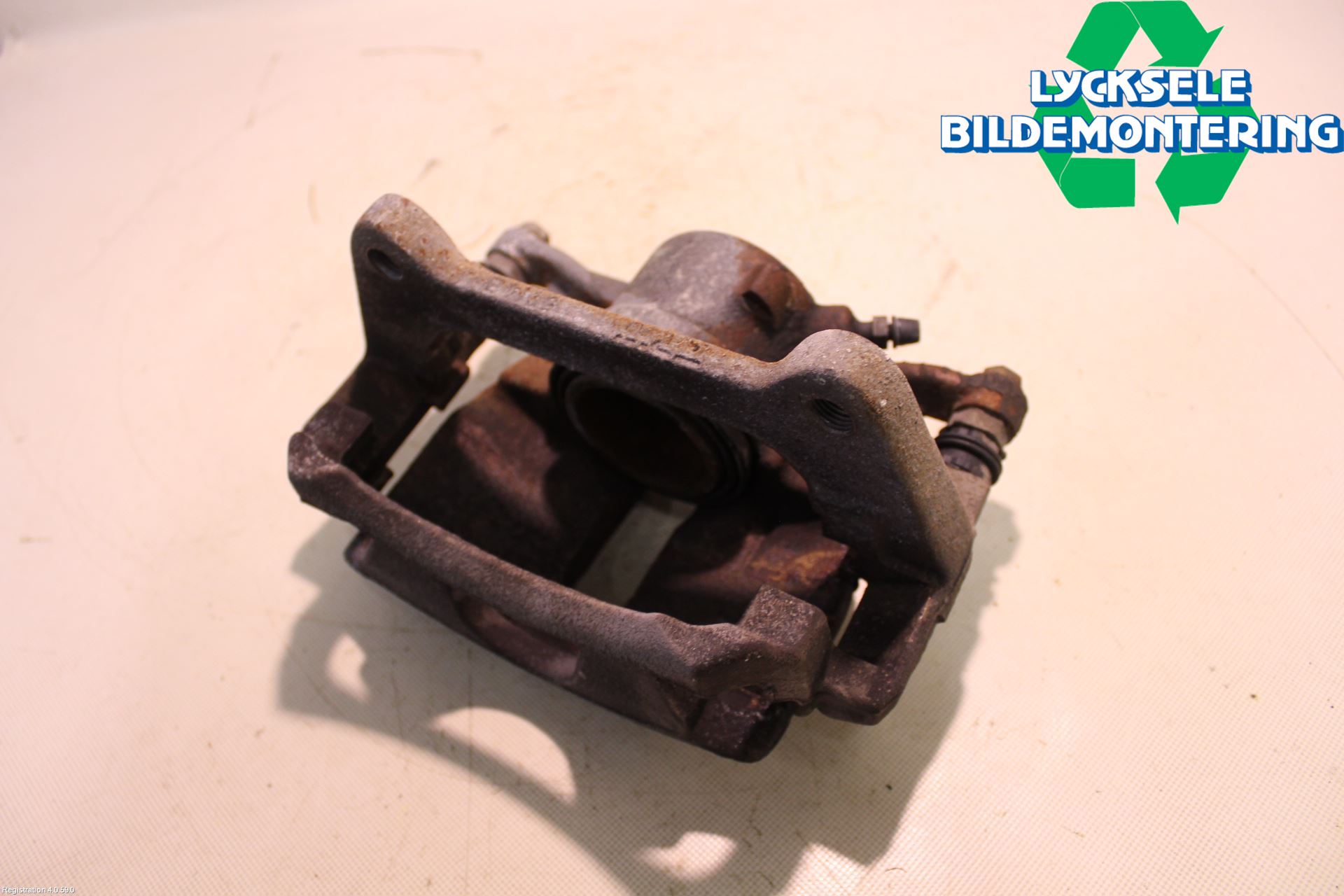 Skoda KAROQ 18- Bromsok Fram Höger