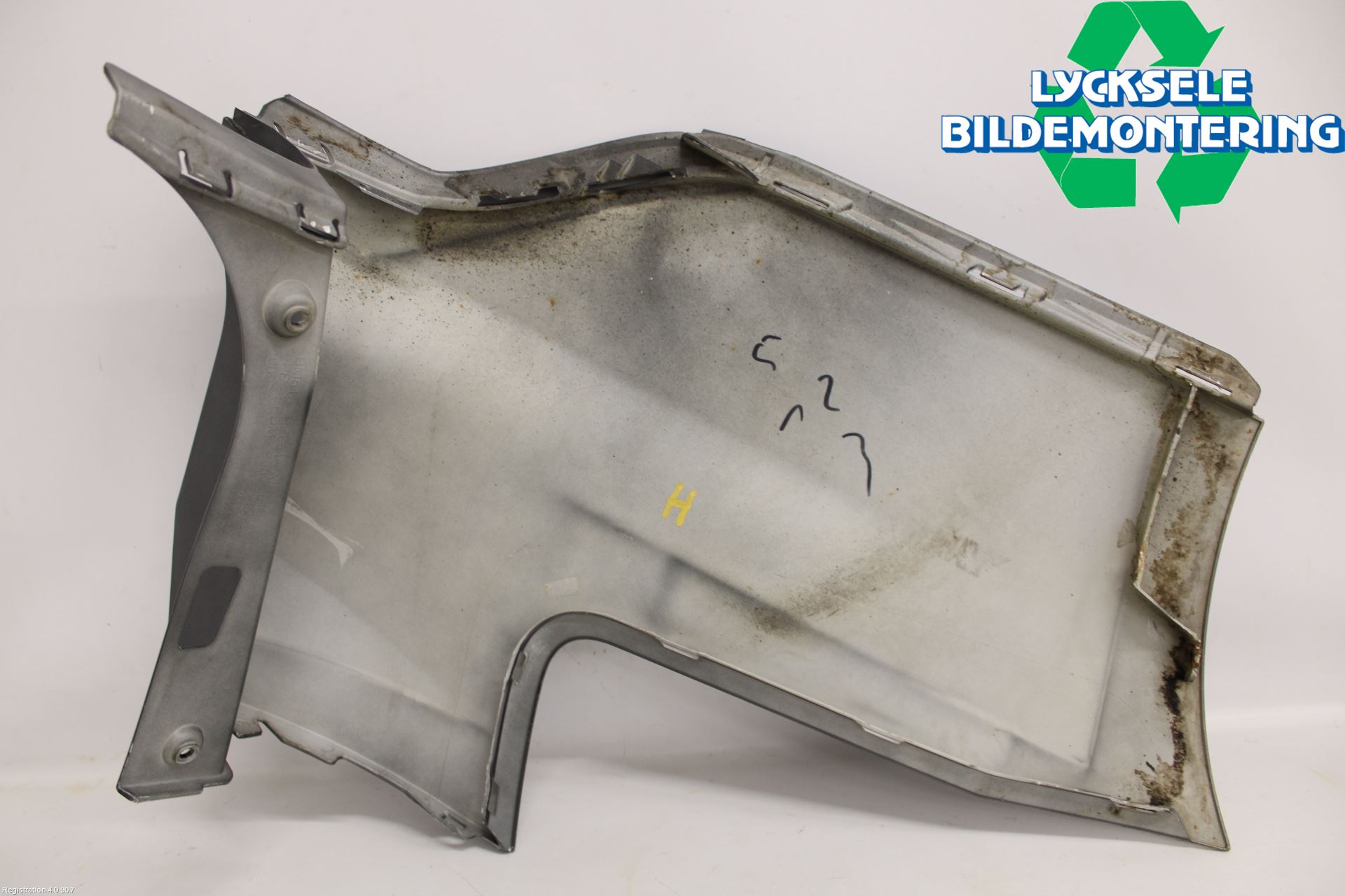 Ford FOCUS 15-18 Stötfångardel Bak Hö