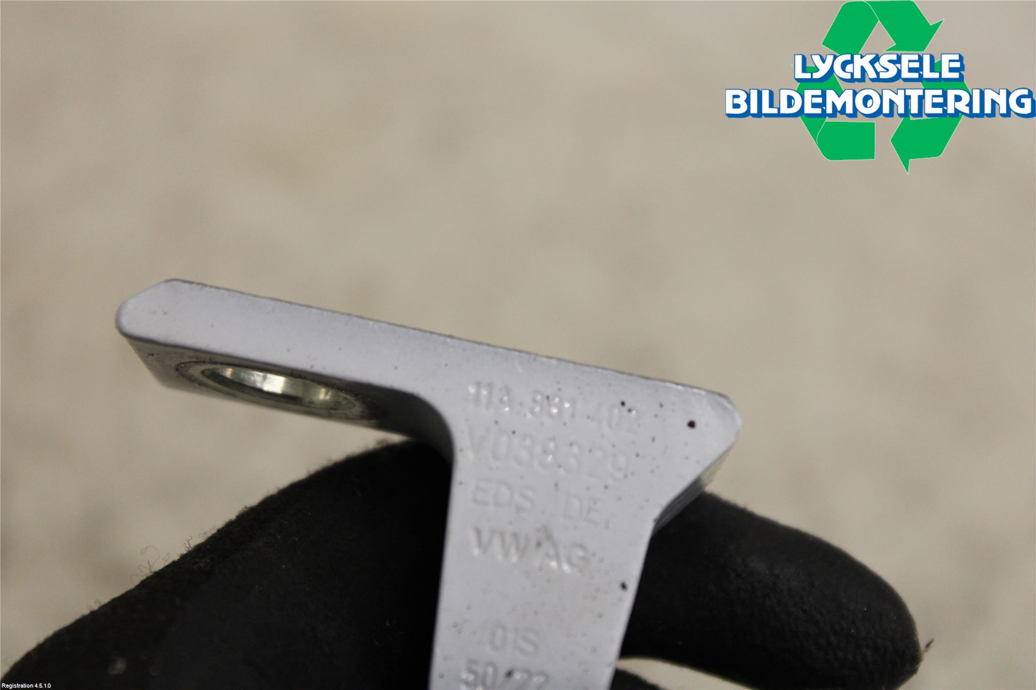 Volkswagen VW ID.4 21- Dörrgångjärn