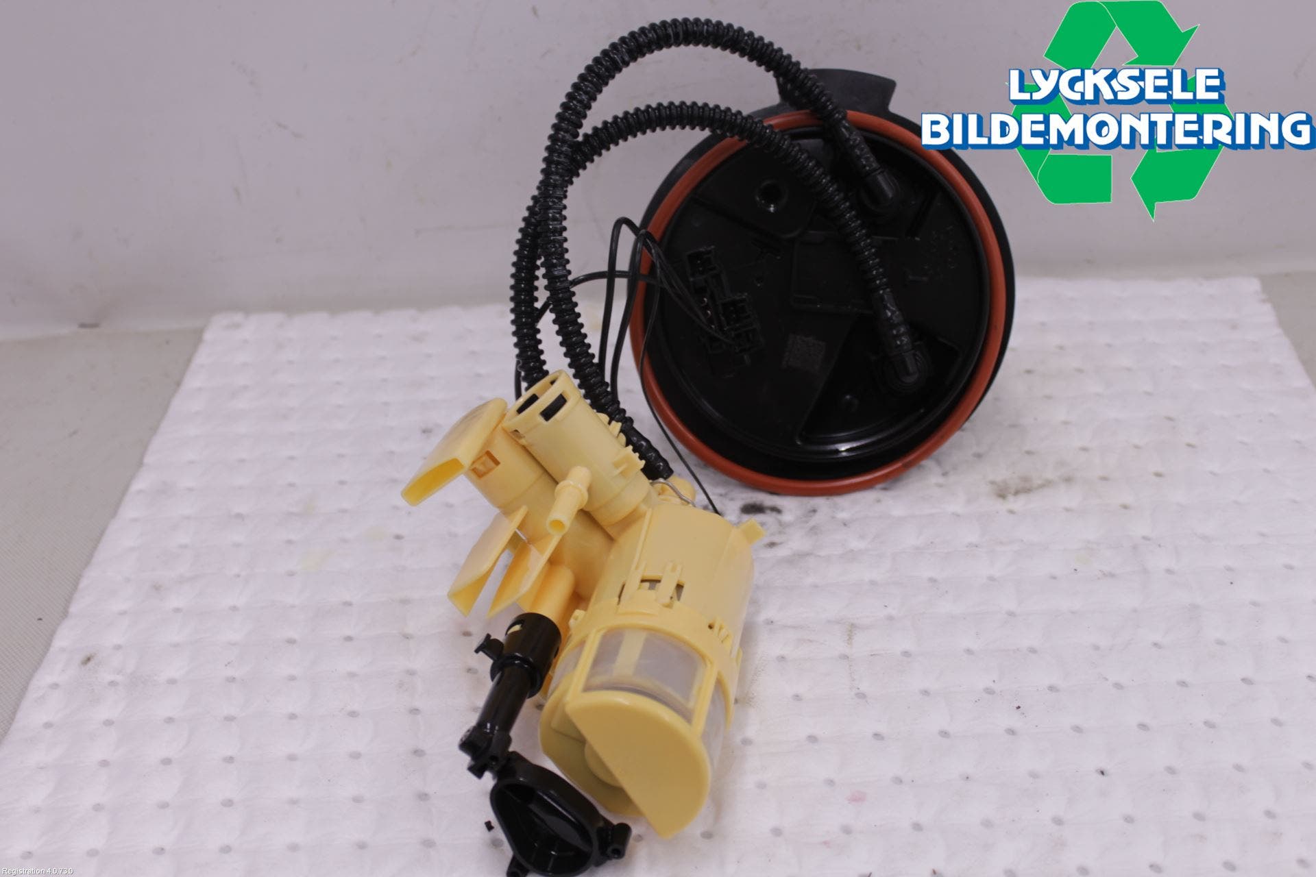 Mercedes-Benz MB C-KLASS (W205) 14-21 Bränslepump El