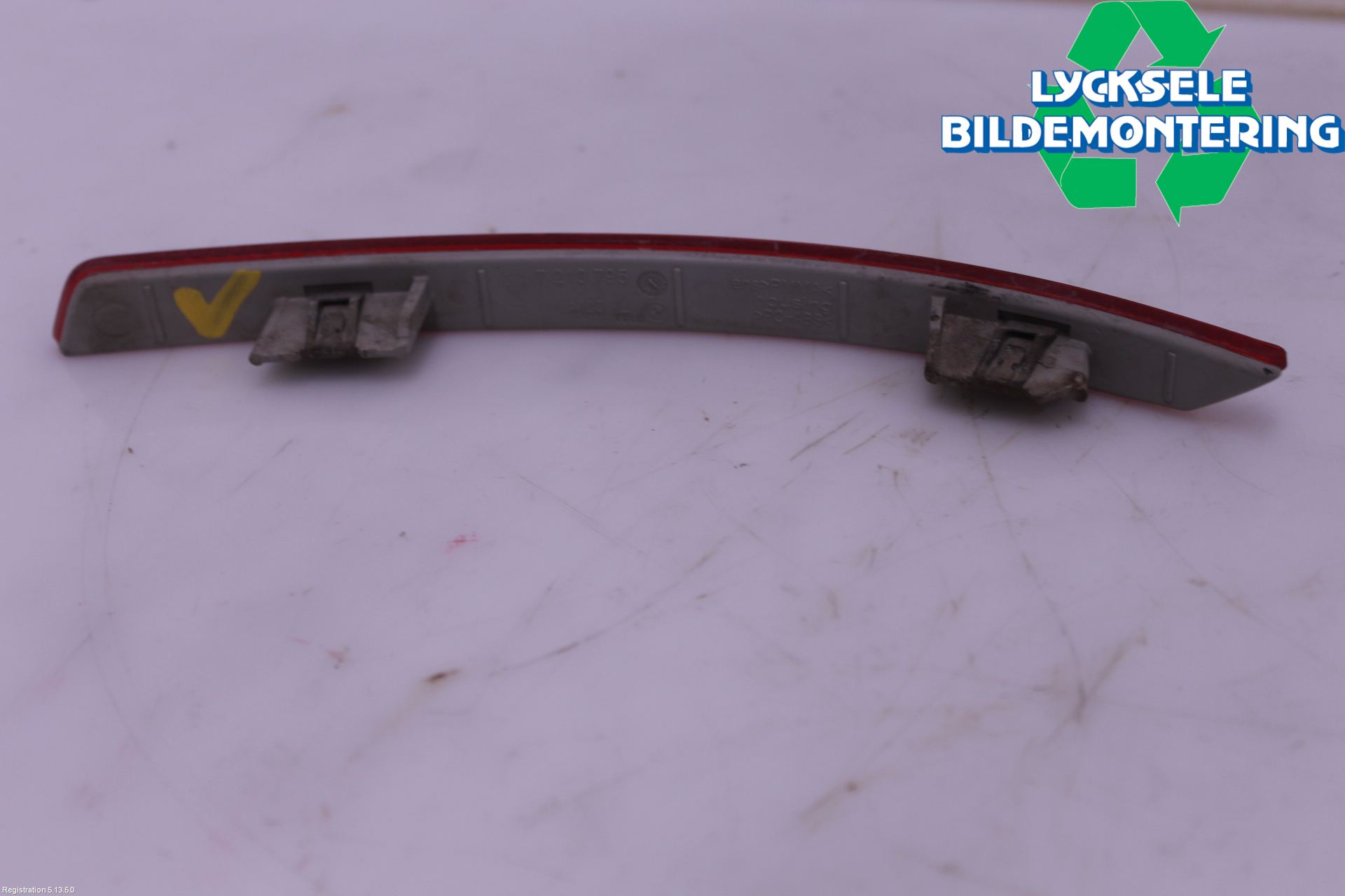 BMW 5 F10/F11/F18 09-17 Dimljus/Reflex Bak