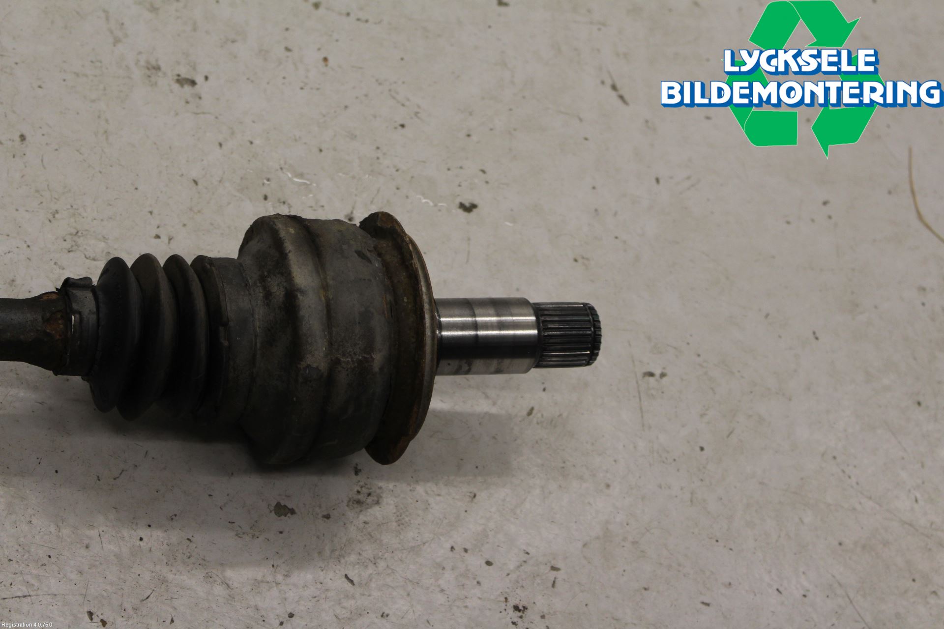 Mercedes-Benz MB E-KLASS (W212) 09-16 Drivaxel Bak Höger
