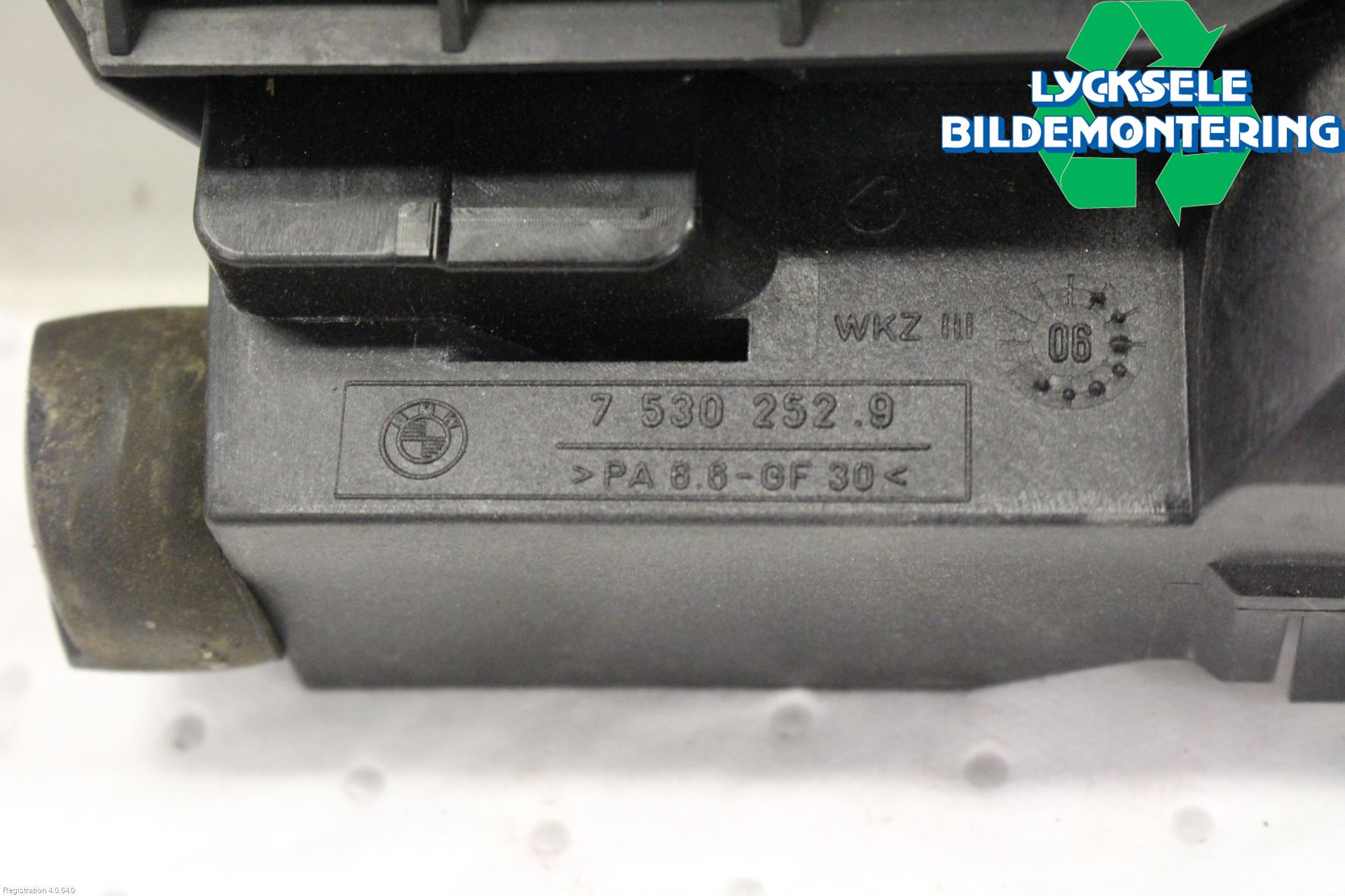 BMW X3 E83     03-10 Kylarfäste-Ram-Balk