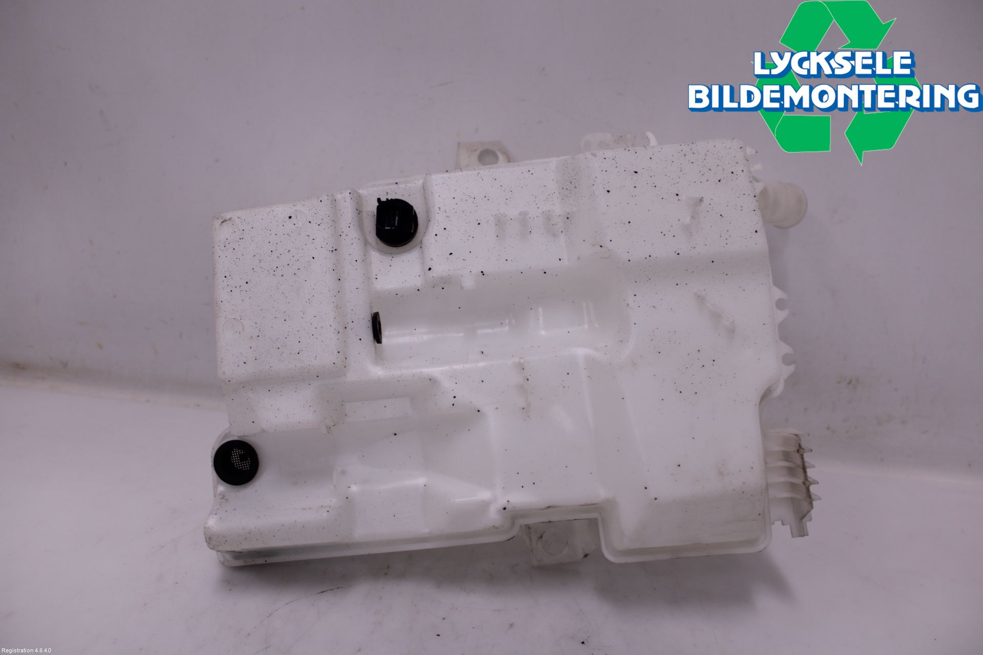 Ford FOCUS 11-14 Spolartank Vindruta-Strål