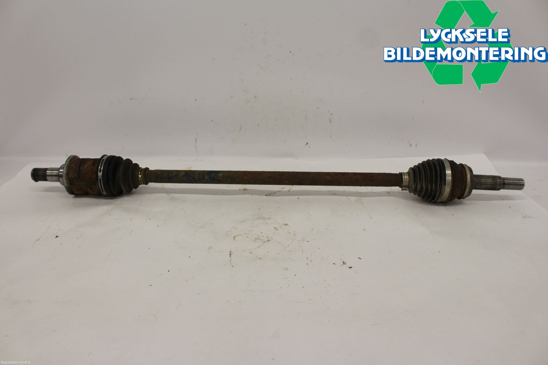 Toyota RAV4 19- Drivaxel Bak Höger