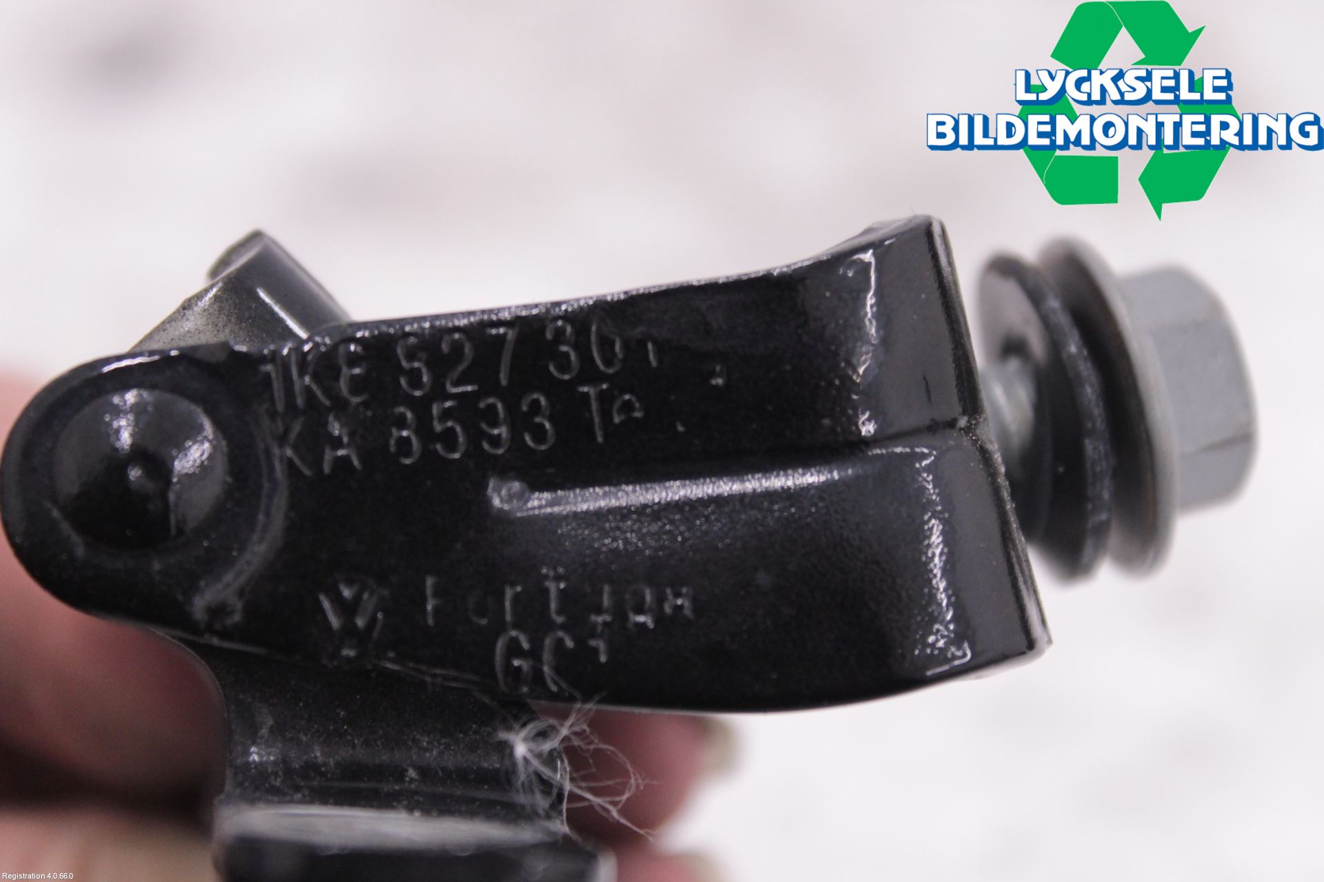 Volkswagen VW POLO 10-17 Bakluckegångjärn Hö