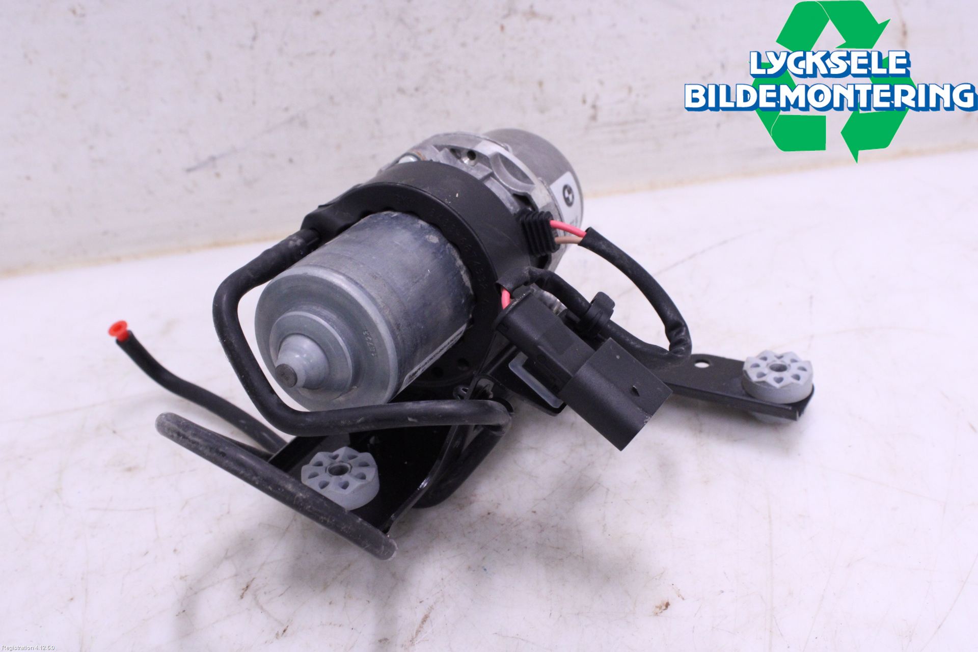 BMW 5 G30/G31/F90 17-23 Vakuumpump