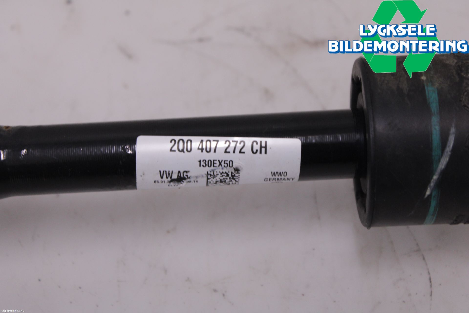 Volkswagen VW TAIGO 22- Drivaxel Fram Höger