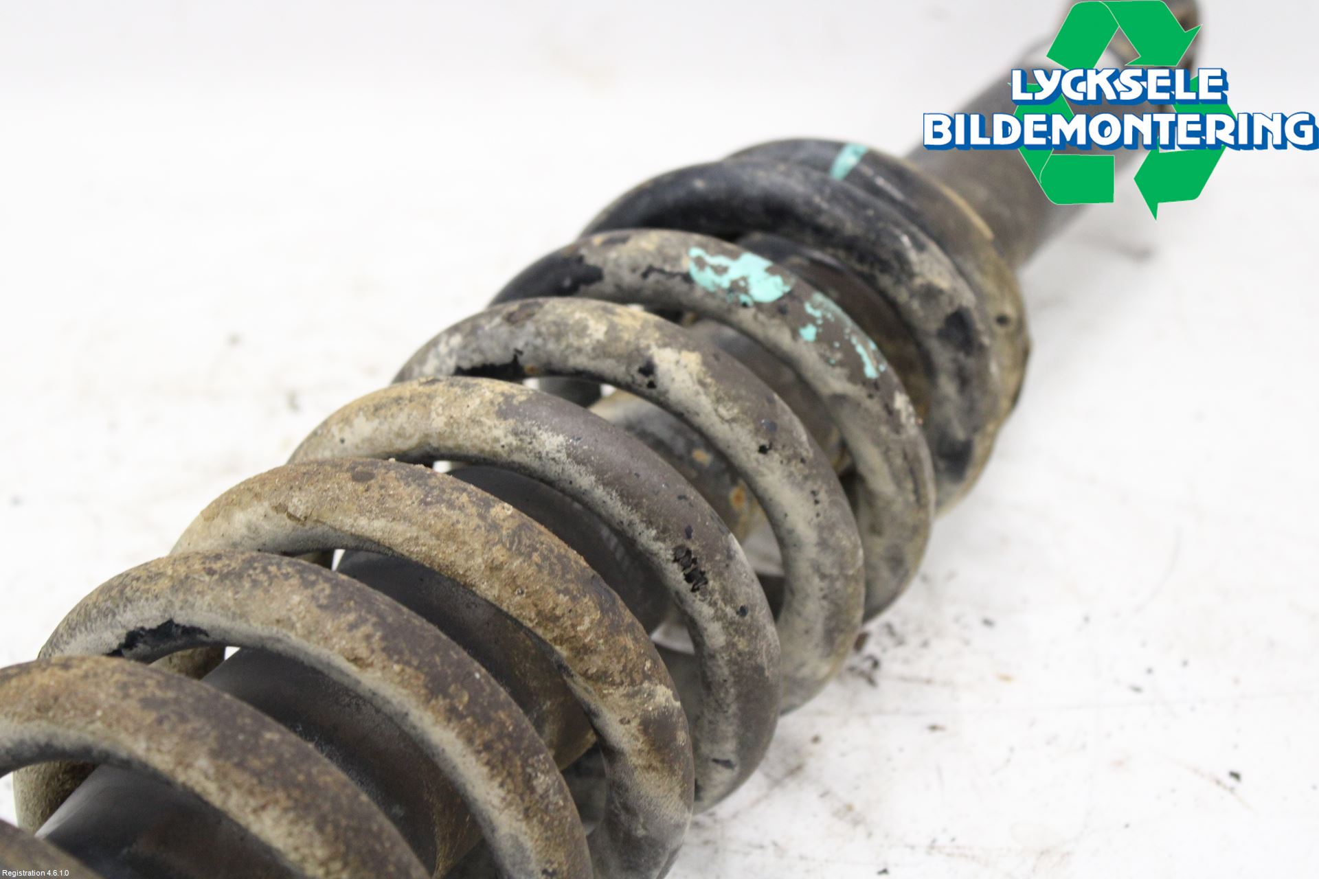 Isuzu D-MAX Fjäderben Fram Höger