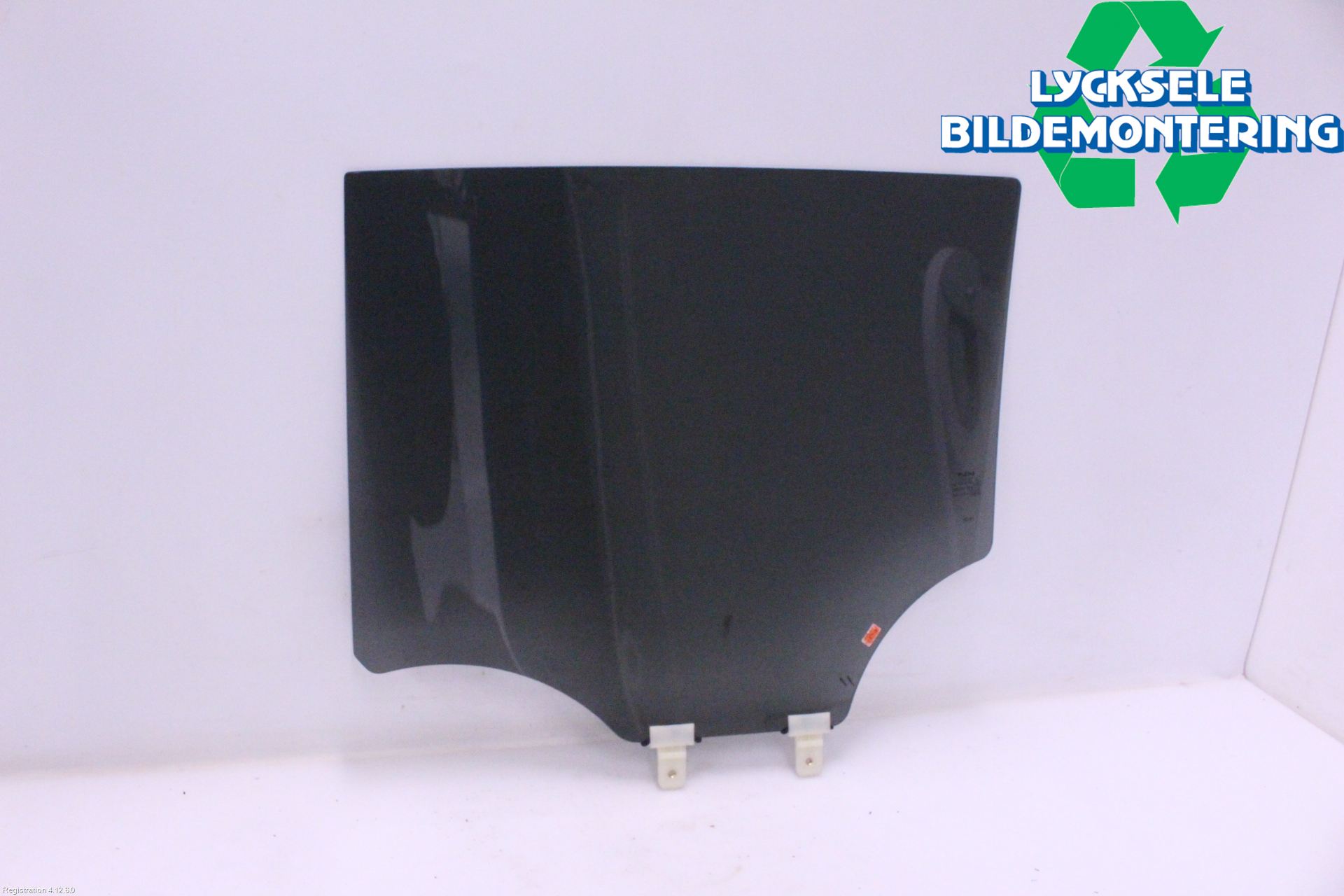 Kia STONIC 18->> Dörruta Bak Höger