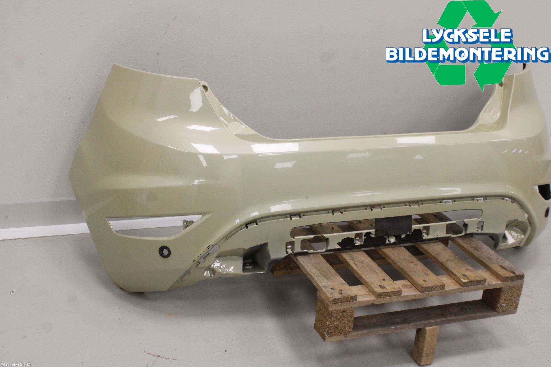 Ford FIESTA 09-12 Stötfångarbeklädnad Bak