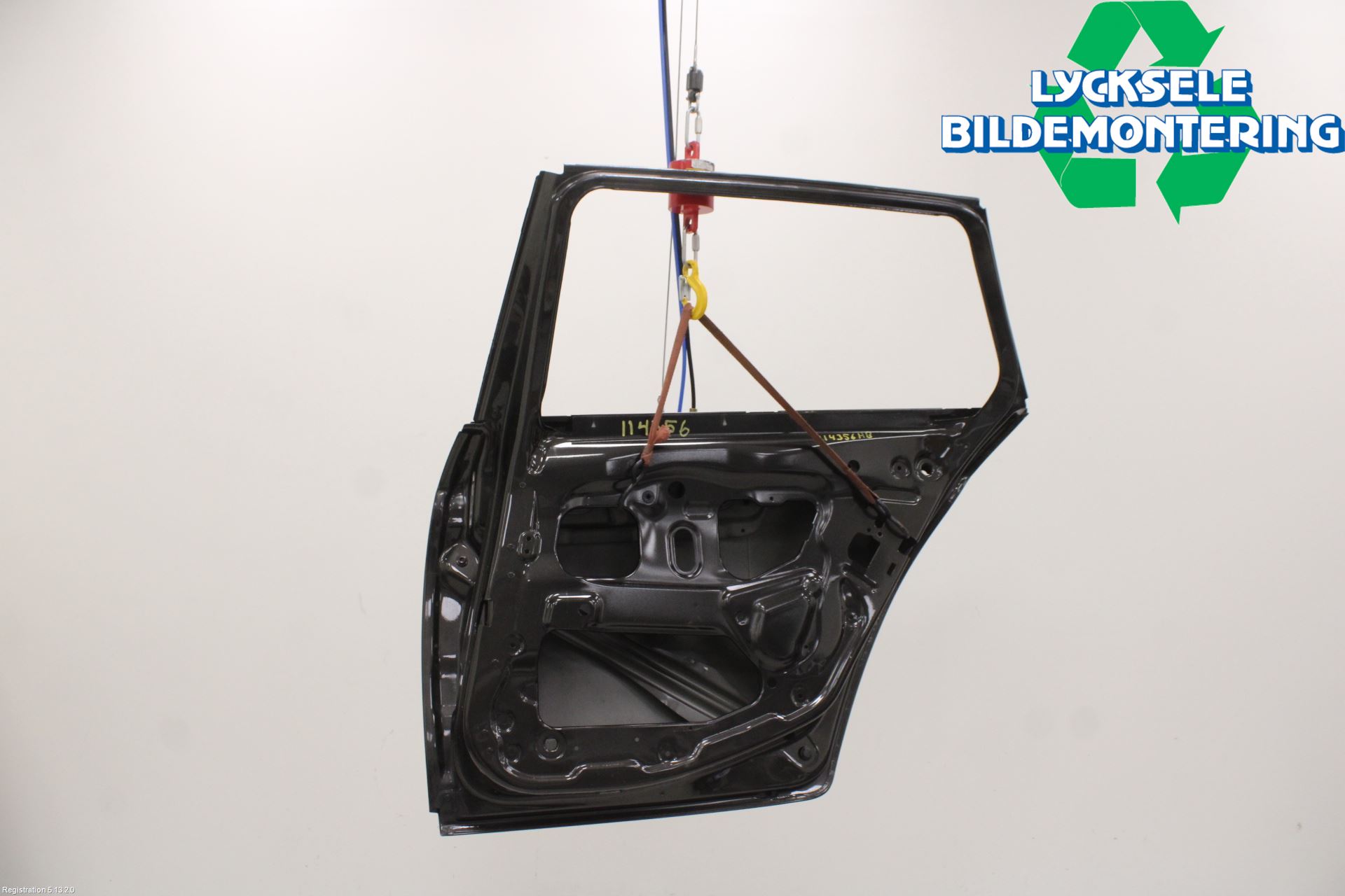 BMW 5 F10/F11/F18 09-17 Dörr Bak Höger