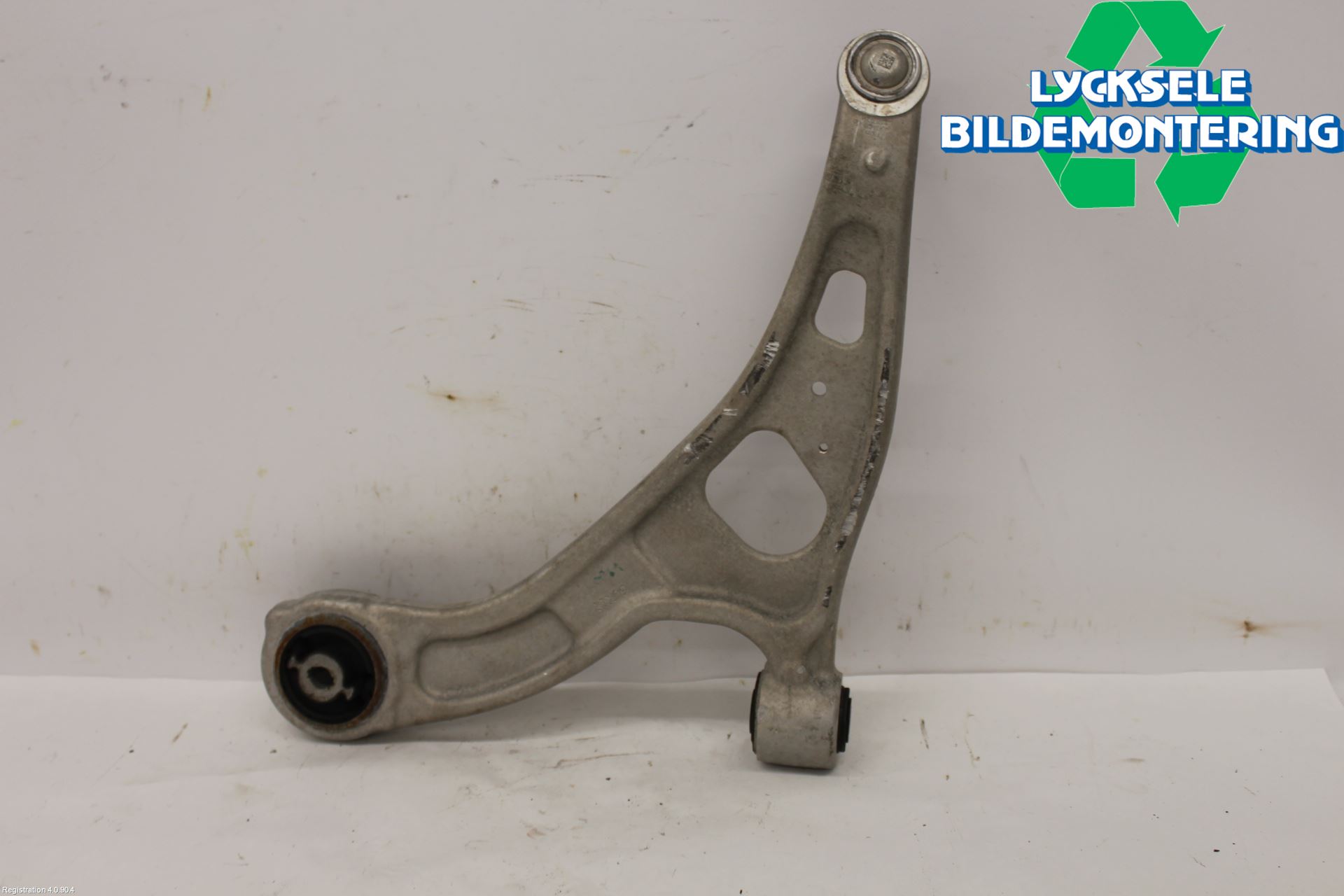 Ford MUSTANG Mach-E 21- Bärarm Fram Undre Hö