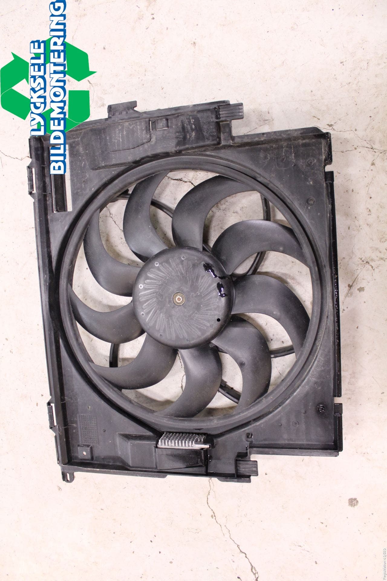 BMW 1 F20/F21 11-19 Kylfläkt El