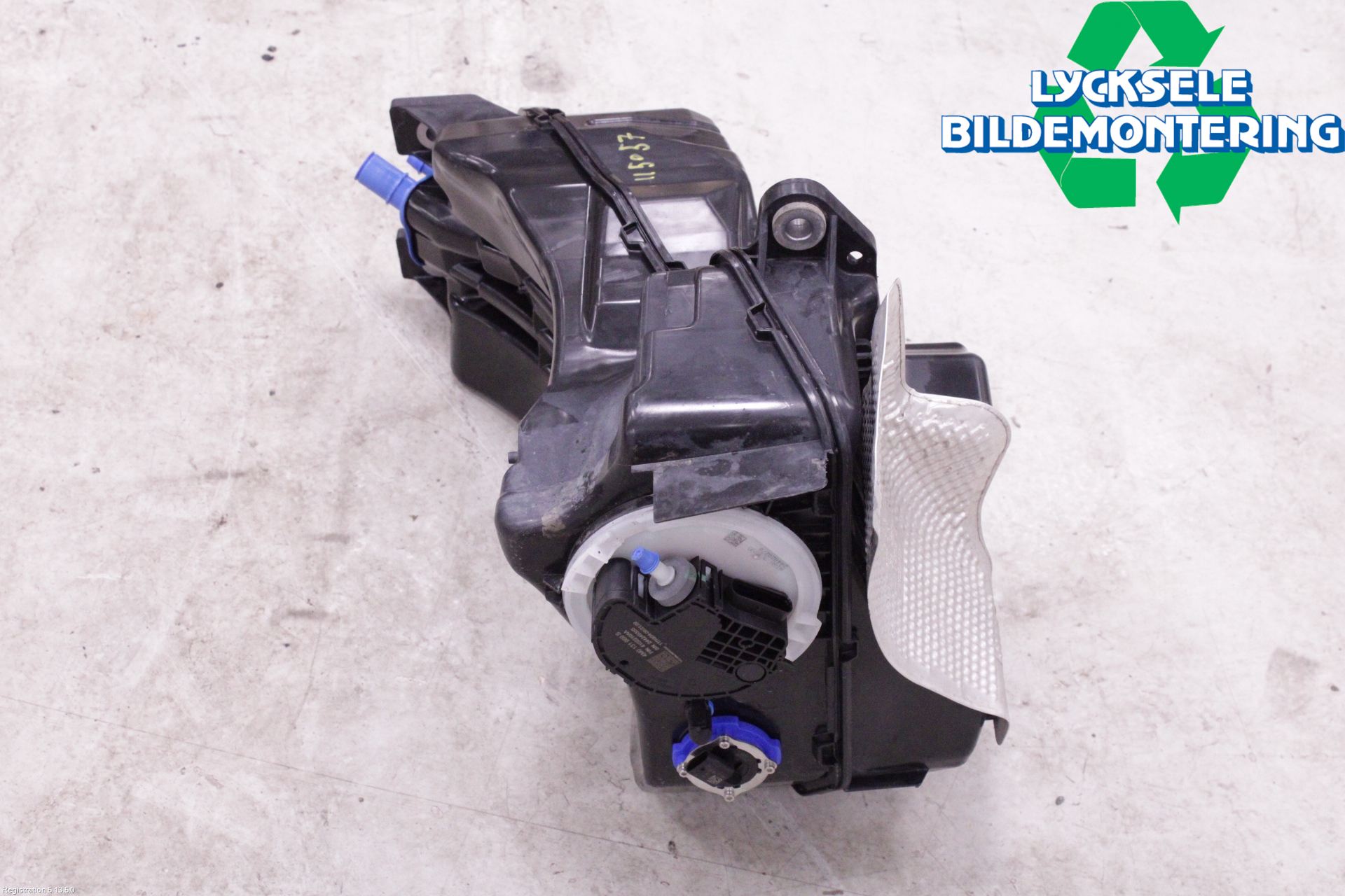 Volkswagen VW TOUAREG CR 18- Adblue Tank