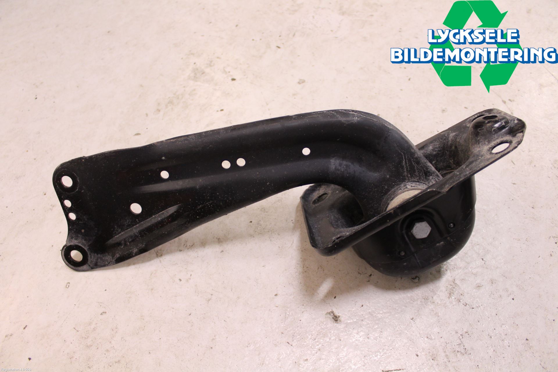 Volkswagen VW GOLF / E-GOLF VII 13-20 Bärarm Bak Vänster