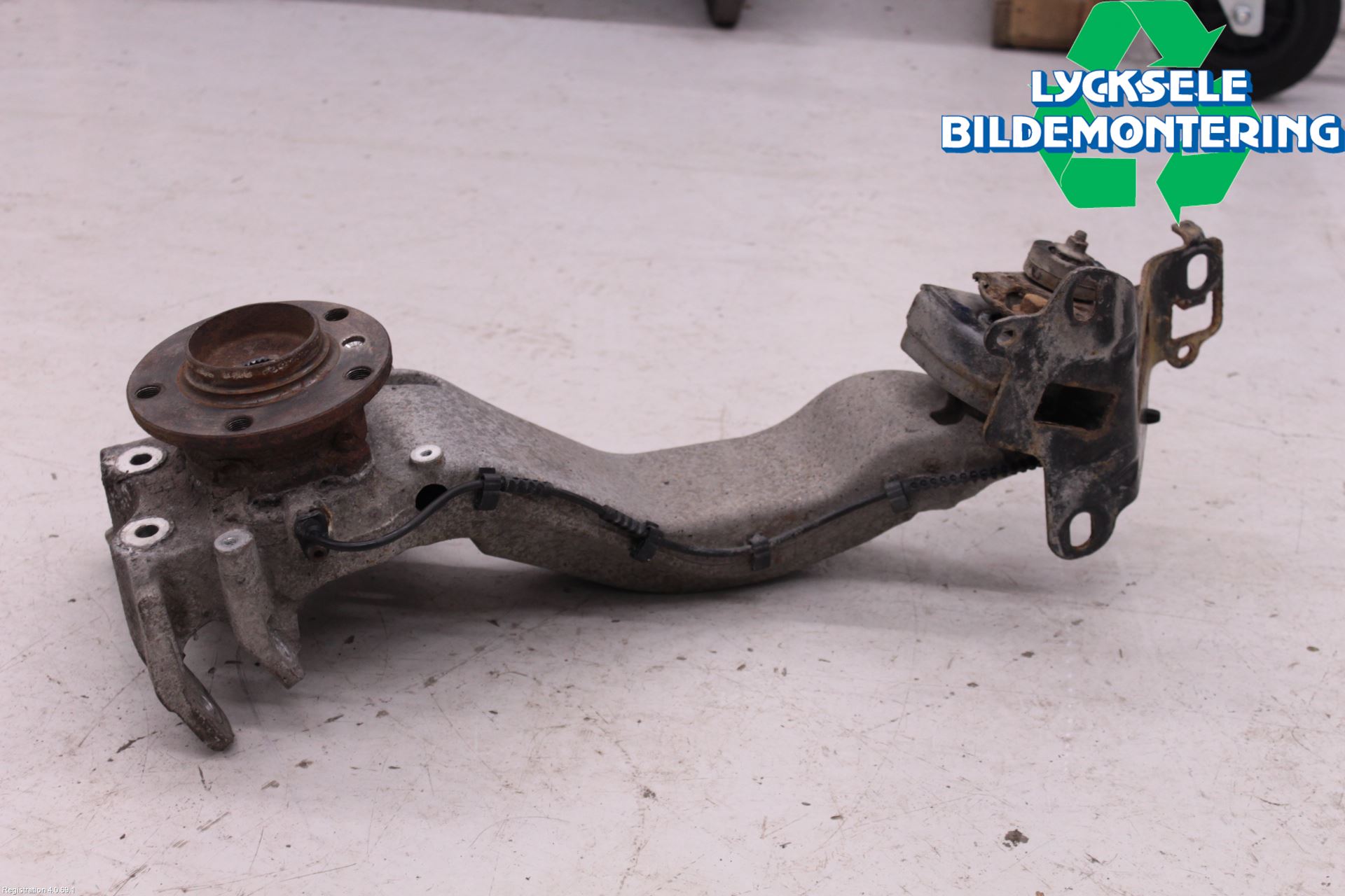 Mini COUPE R56 05-14 Hjullagerhus-Spindel Vä B