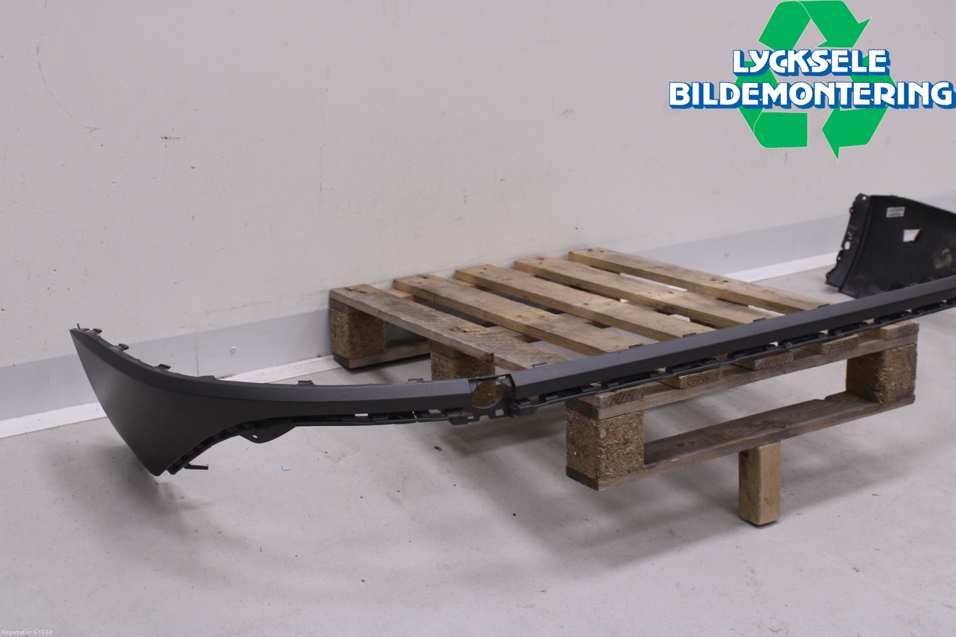 Volkswagen VW TOUAREG CR 18- Spoiler Bak