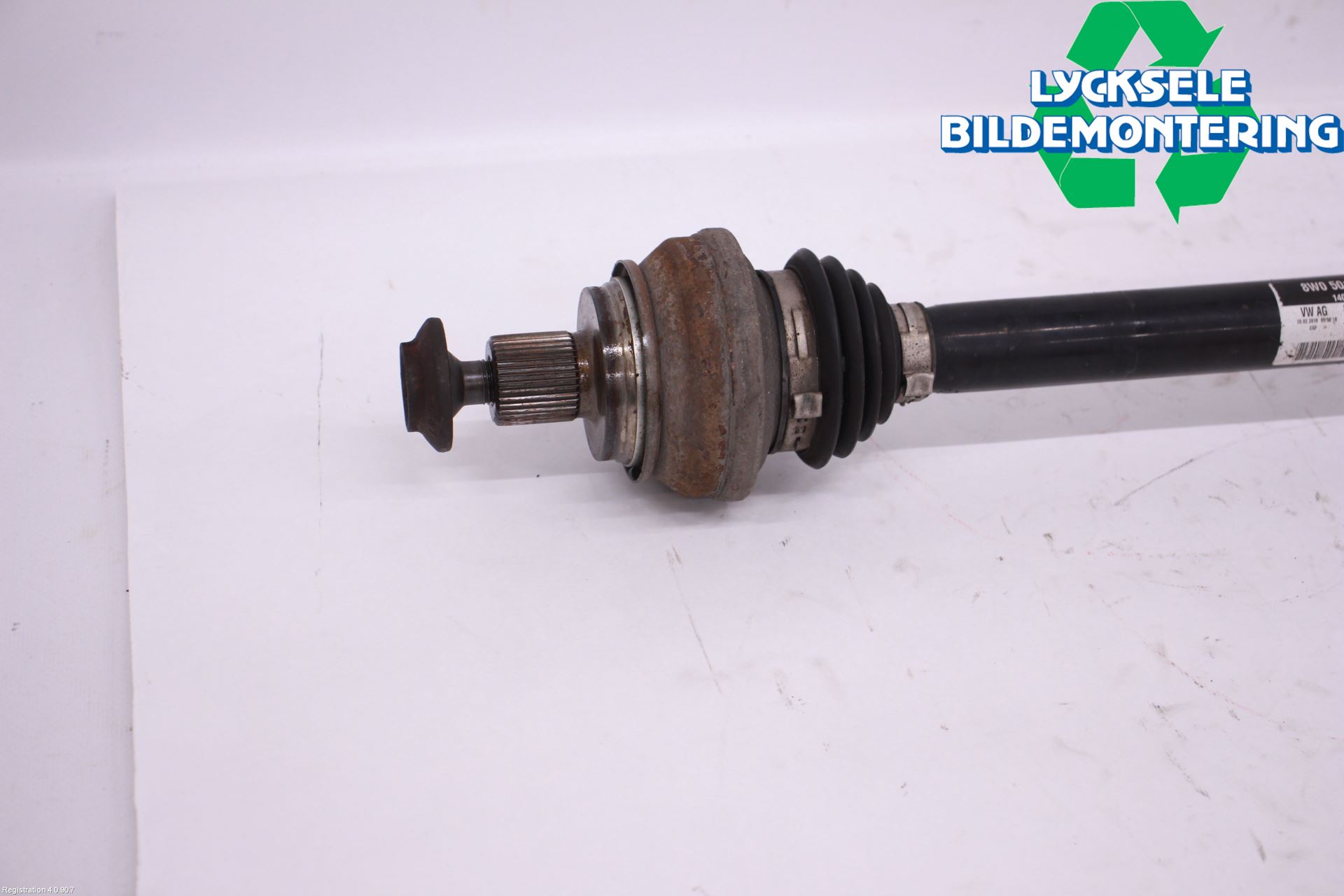 Audi A4 ALLROAD 17- Drivaxel Bak Vänster