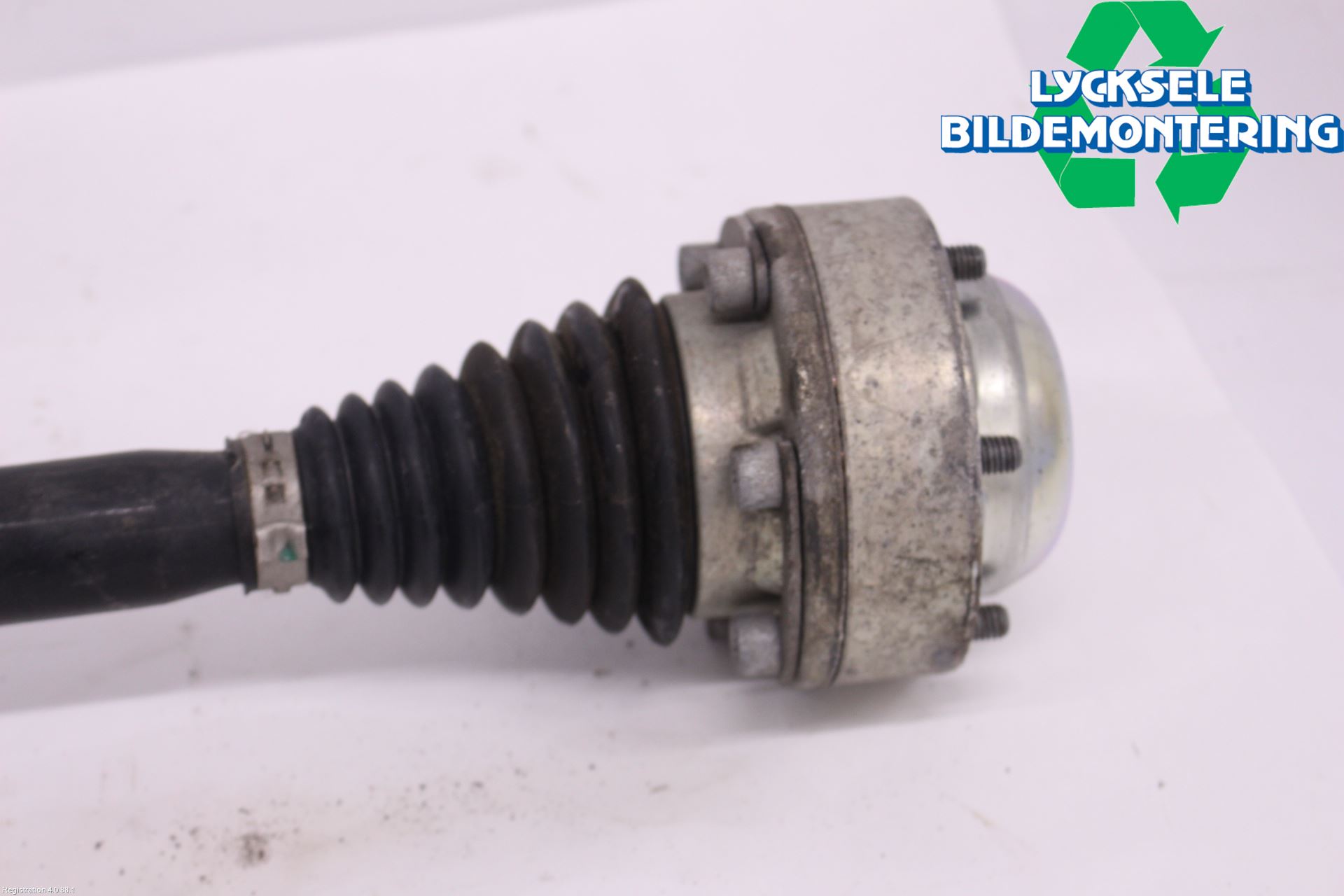 Audi A6 F2/C8 19- Drivaxel Bak Vänster