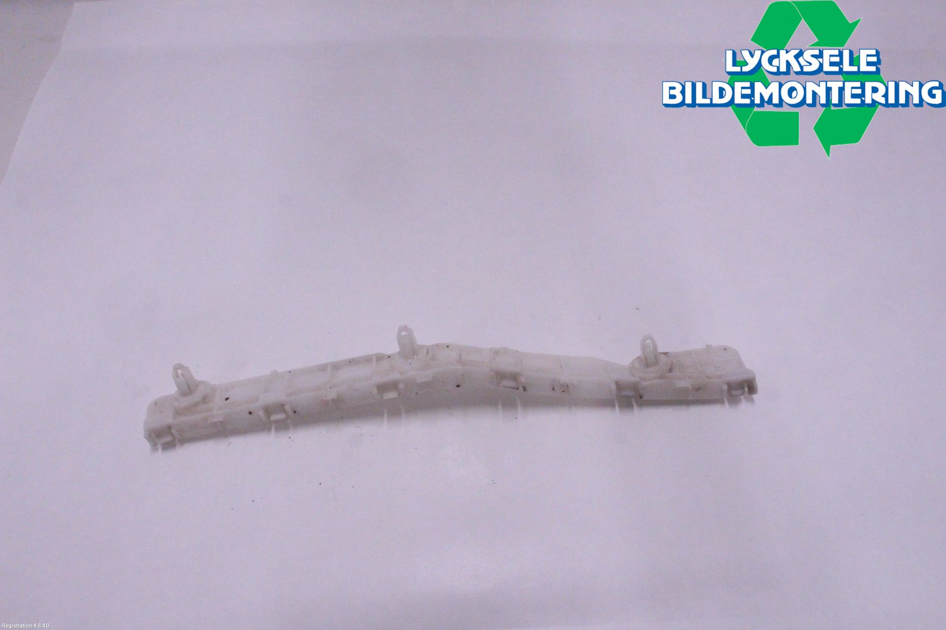 Mitsubishi OUTLANDER 07-12 Stötfångarfäste Bak Hö