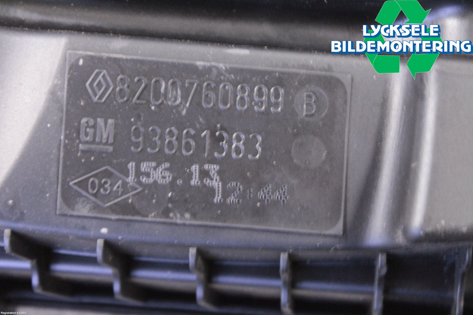 Opel VIVARO 01-14 Luftrenare