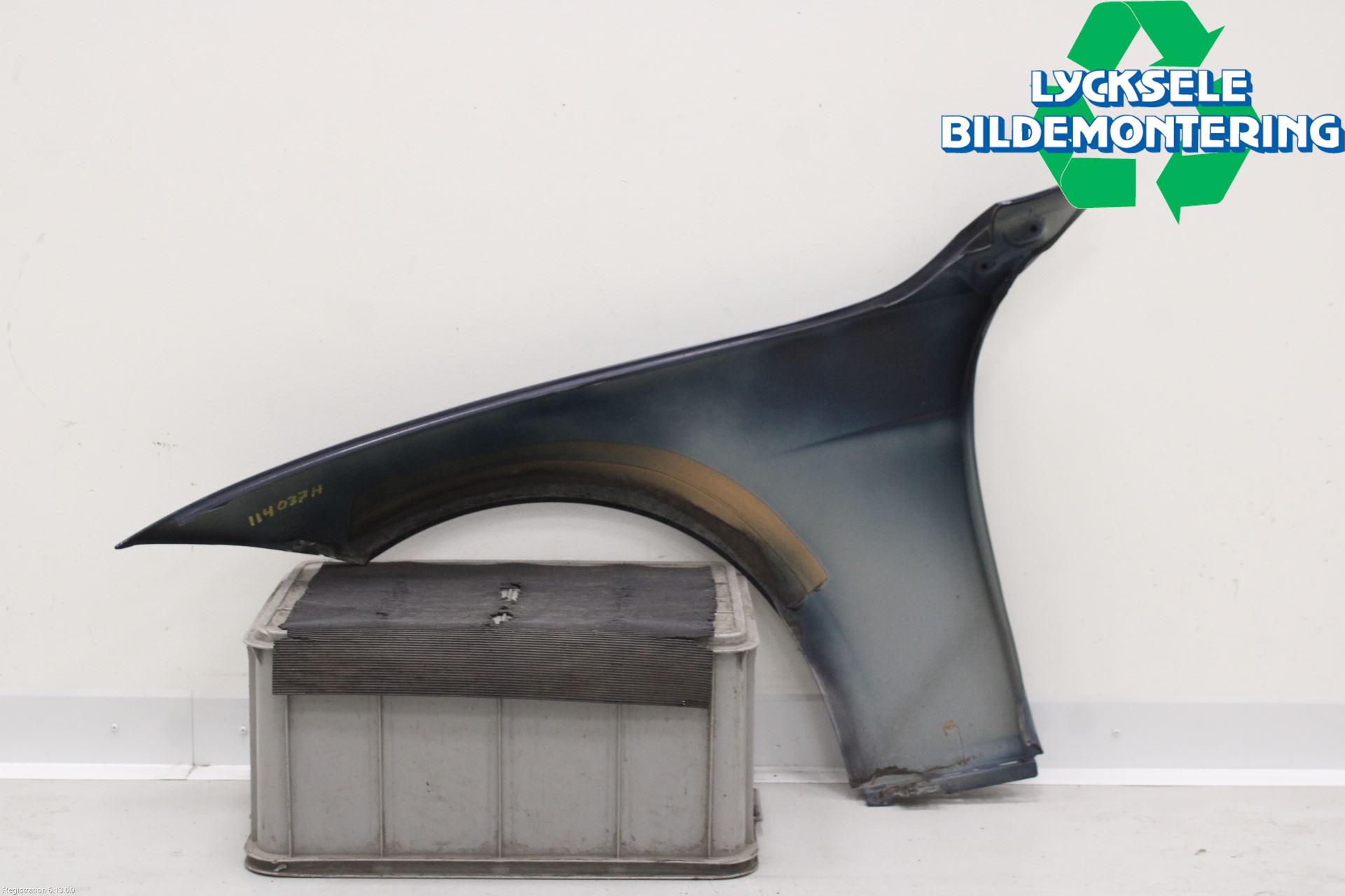 BMW 3 F30/F31/F80 12-19 Skärm Fram Höger