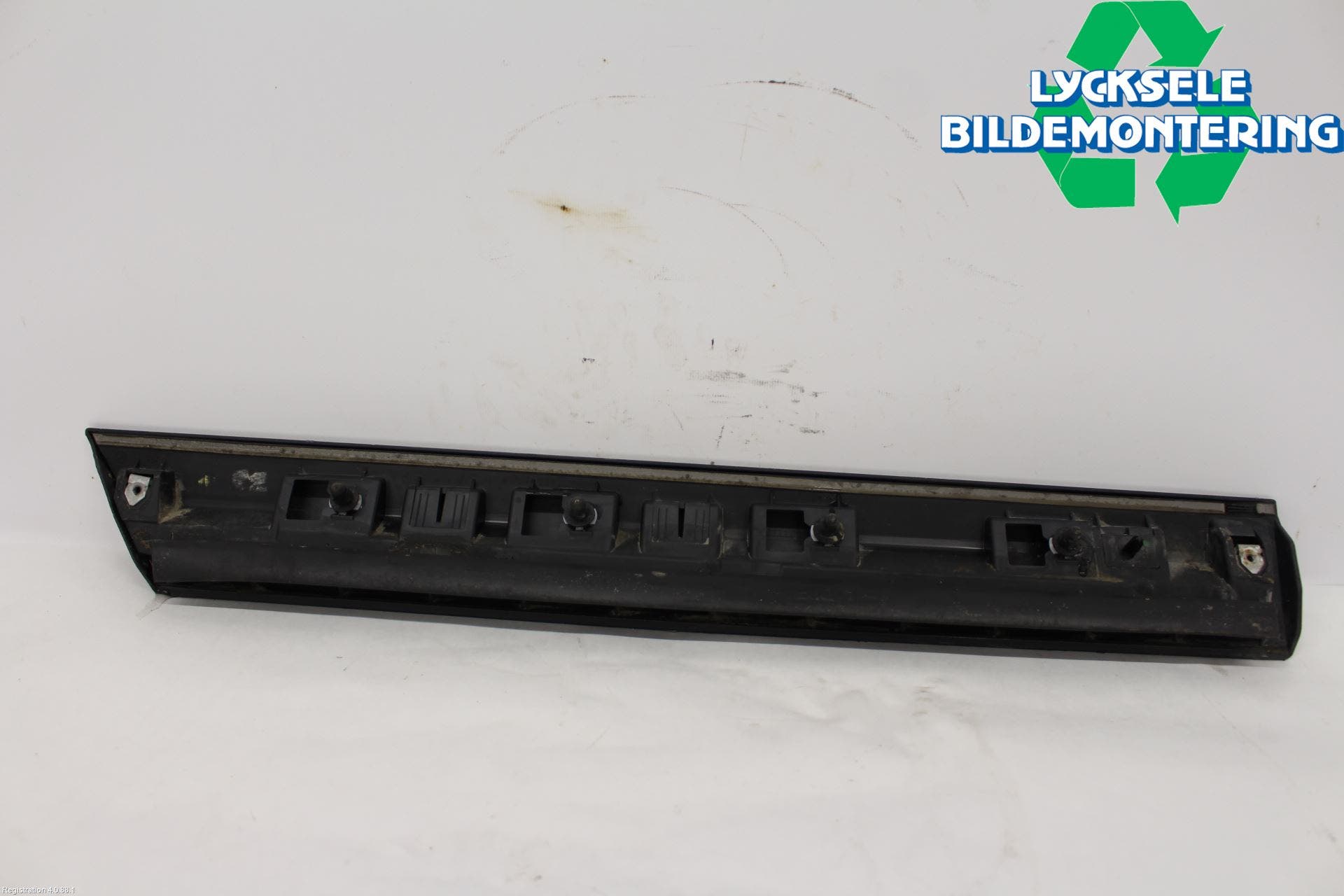 Volkswagen VW PASSAT 15-19 List Vä