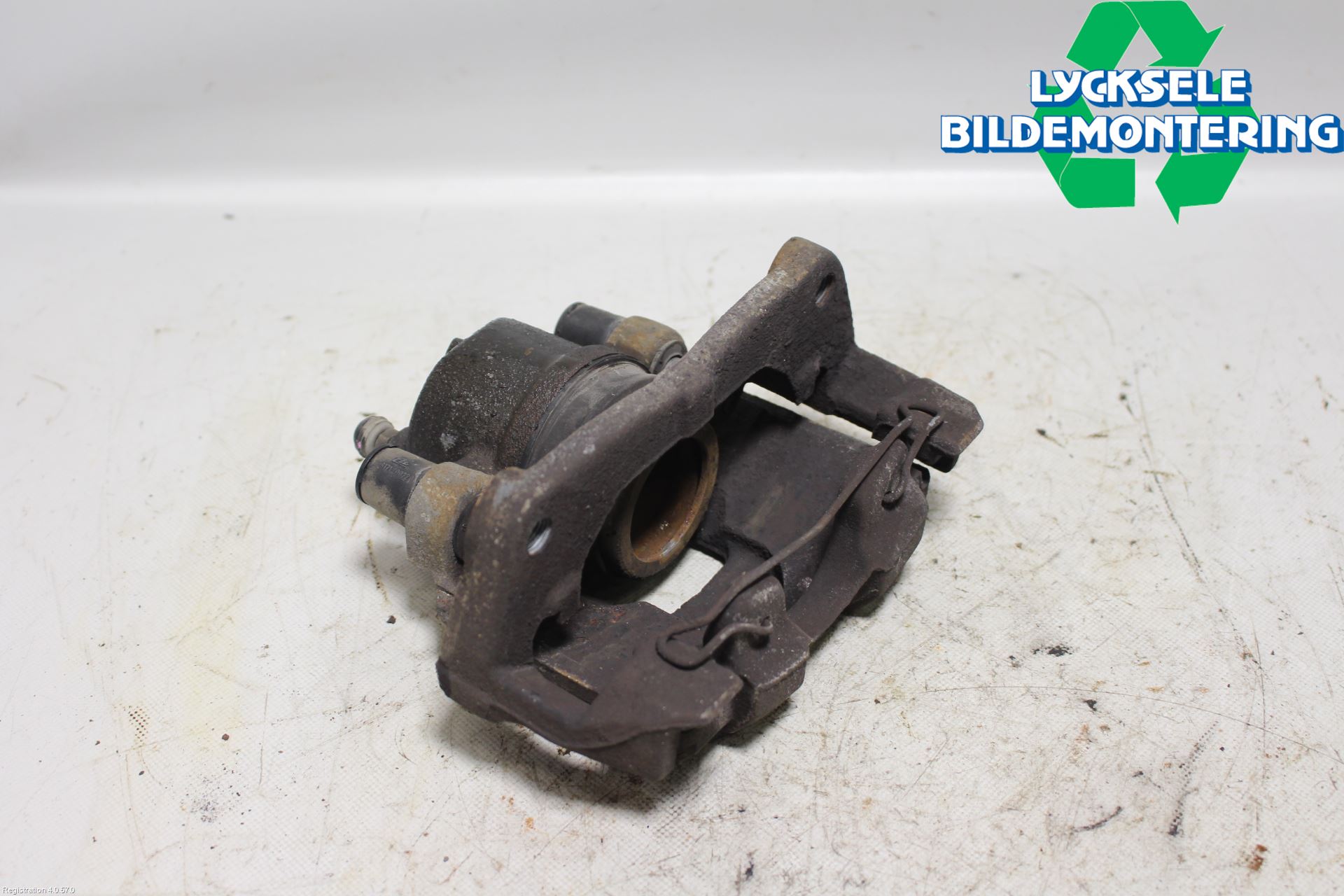 Toyota YARIS XP130 12-14 Bromsok Fram Vänster