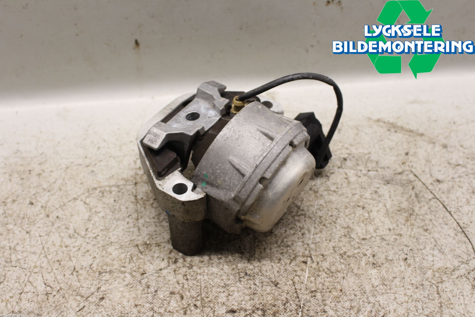 Audi A6 ALLROAD 12-18 Motorfäste