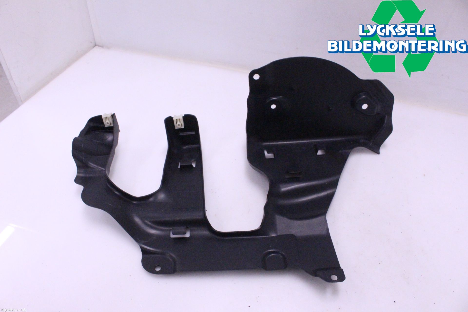 BMW 5 G30/G31/F90 17-23 Täckplast Front