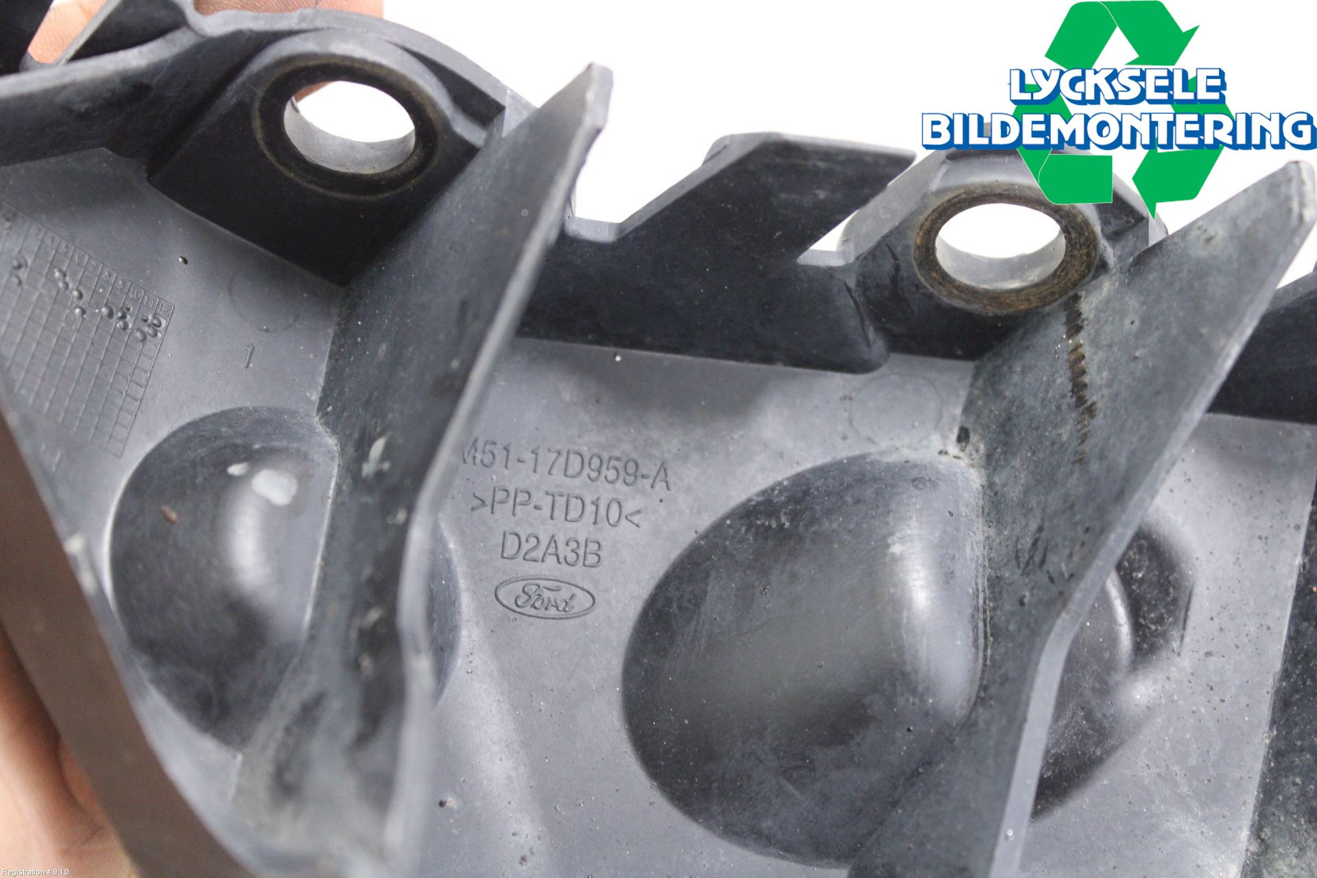 Ford C-MAX II  11-14 Stötfångarfäste Fram Vä