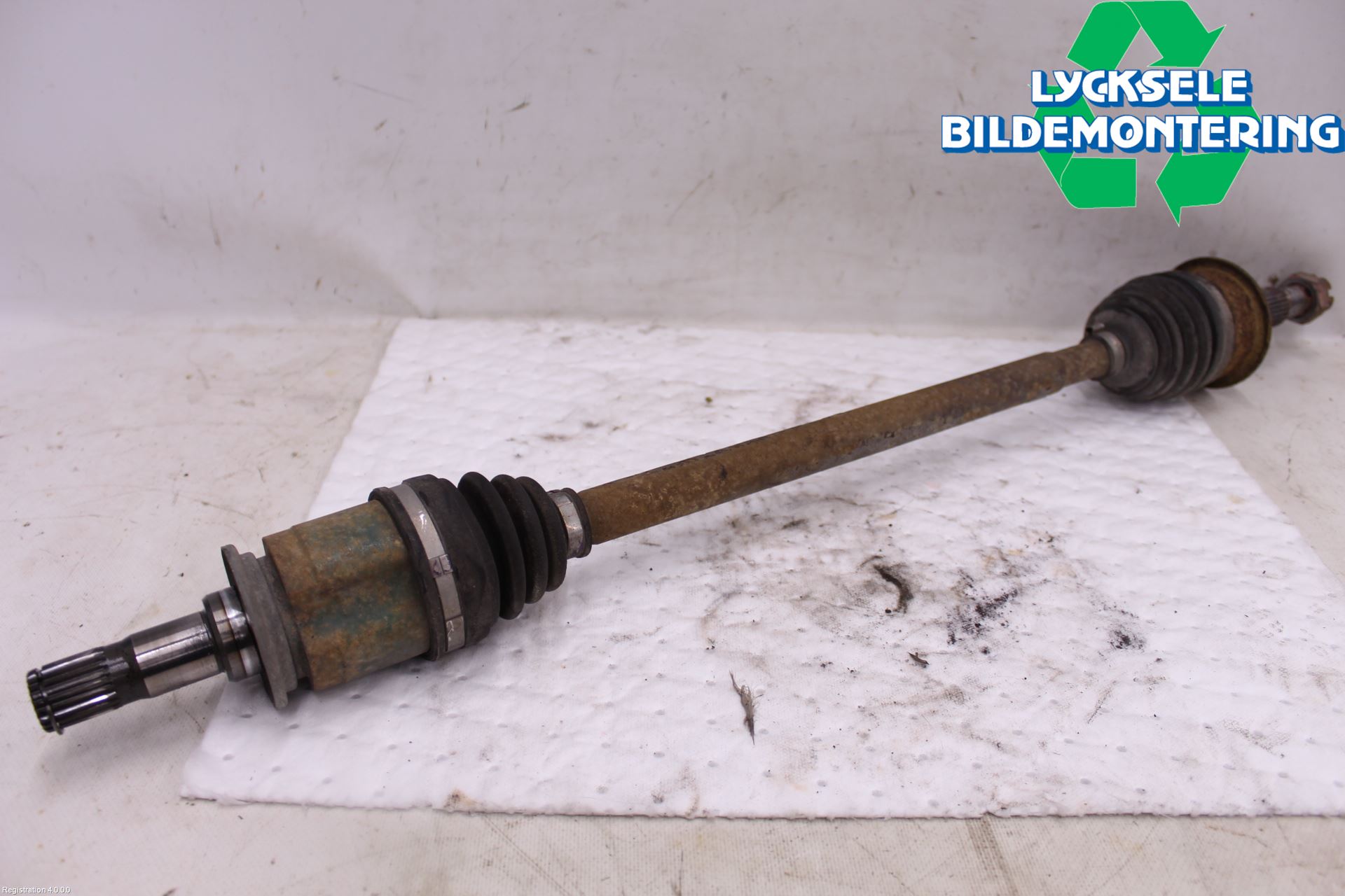 Mitsubishi OUTLANDER 07-12 Drivaxel Bak Vänster