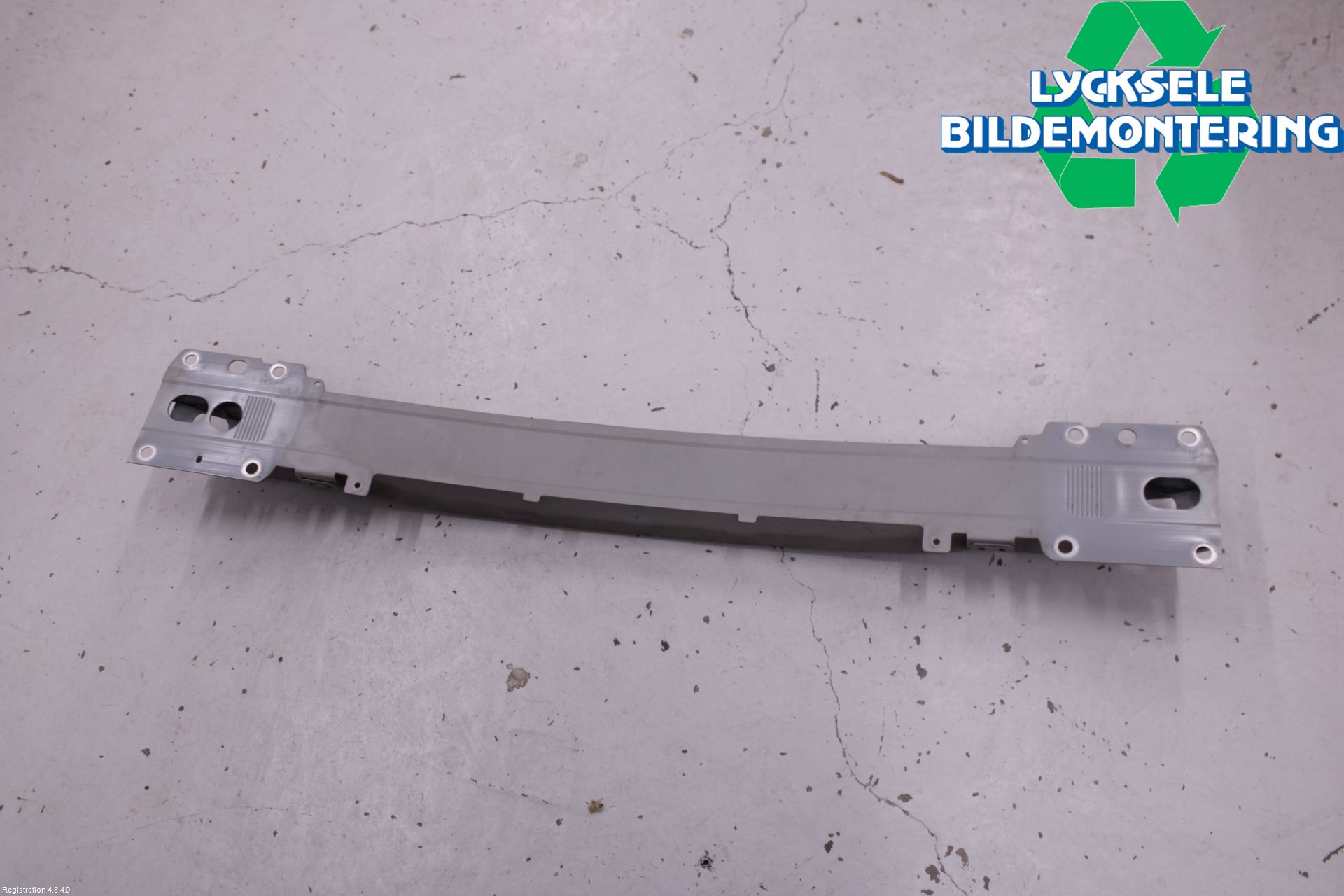 Volvo XC70 08-13 Stötfångarbalk Fram