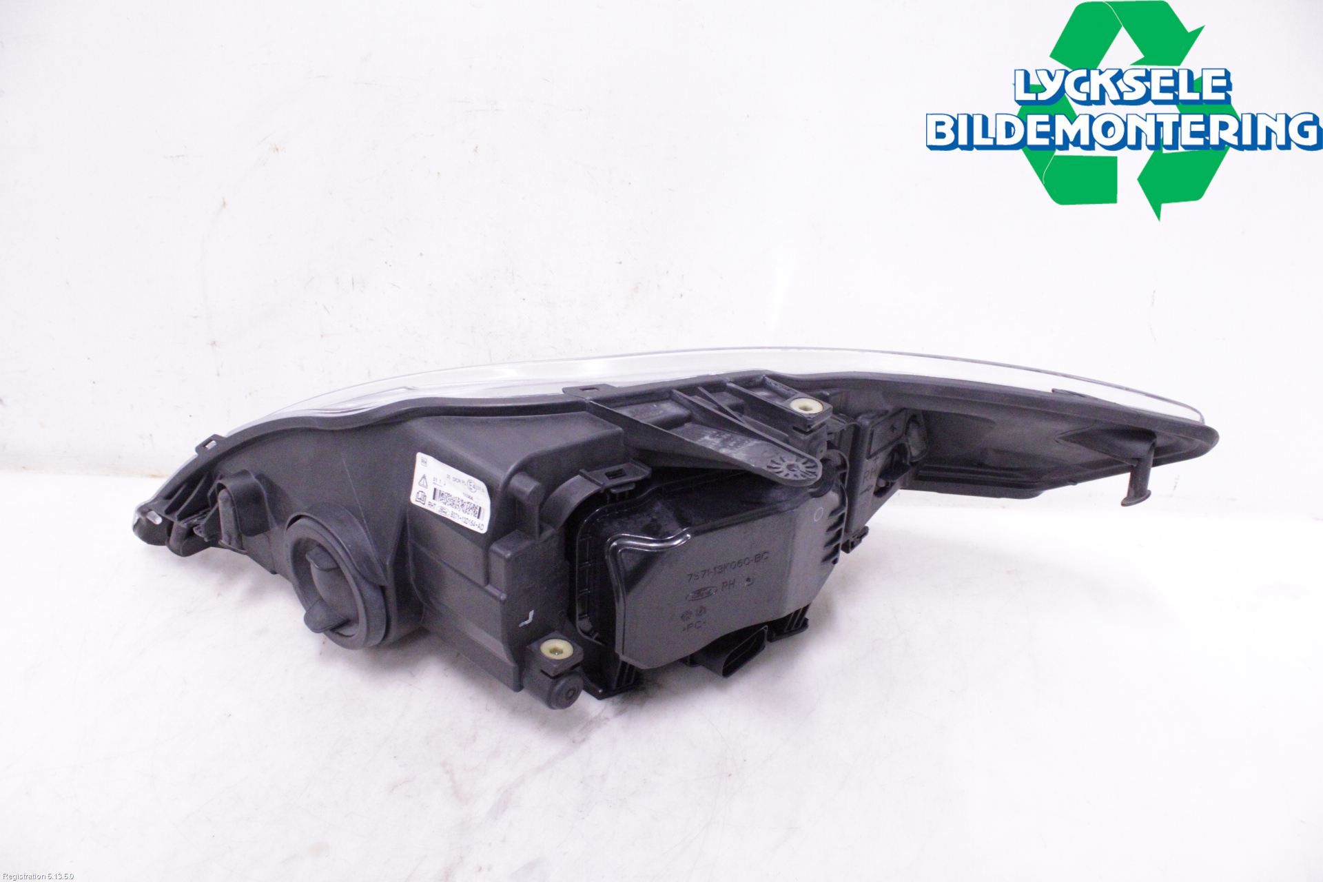 Ford MONDEO 07-15 Strålkastare Höger