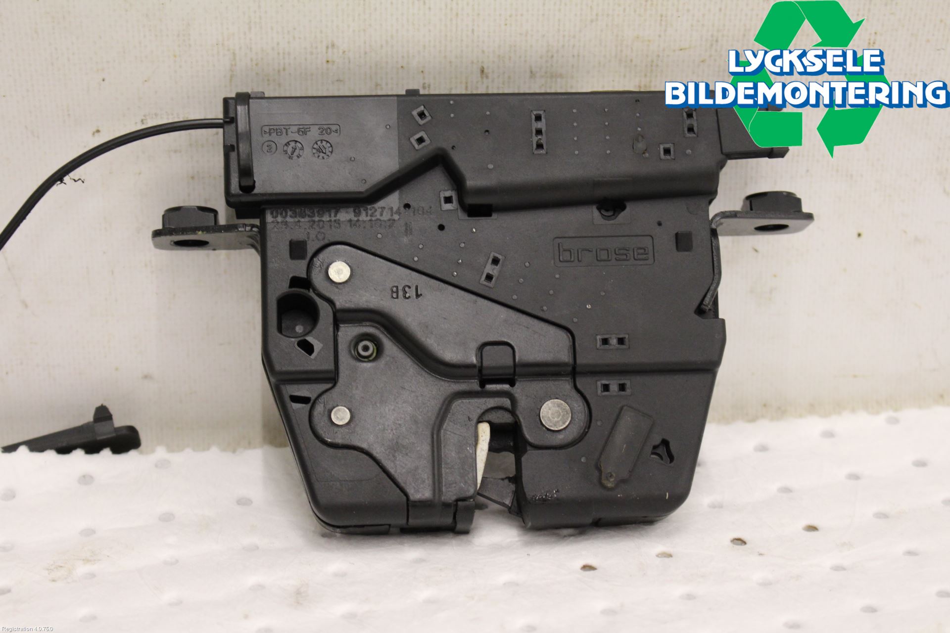 BMW X1 E84 10-15 Låskista Baklucka