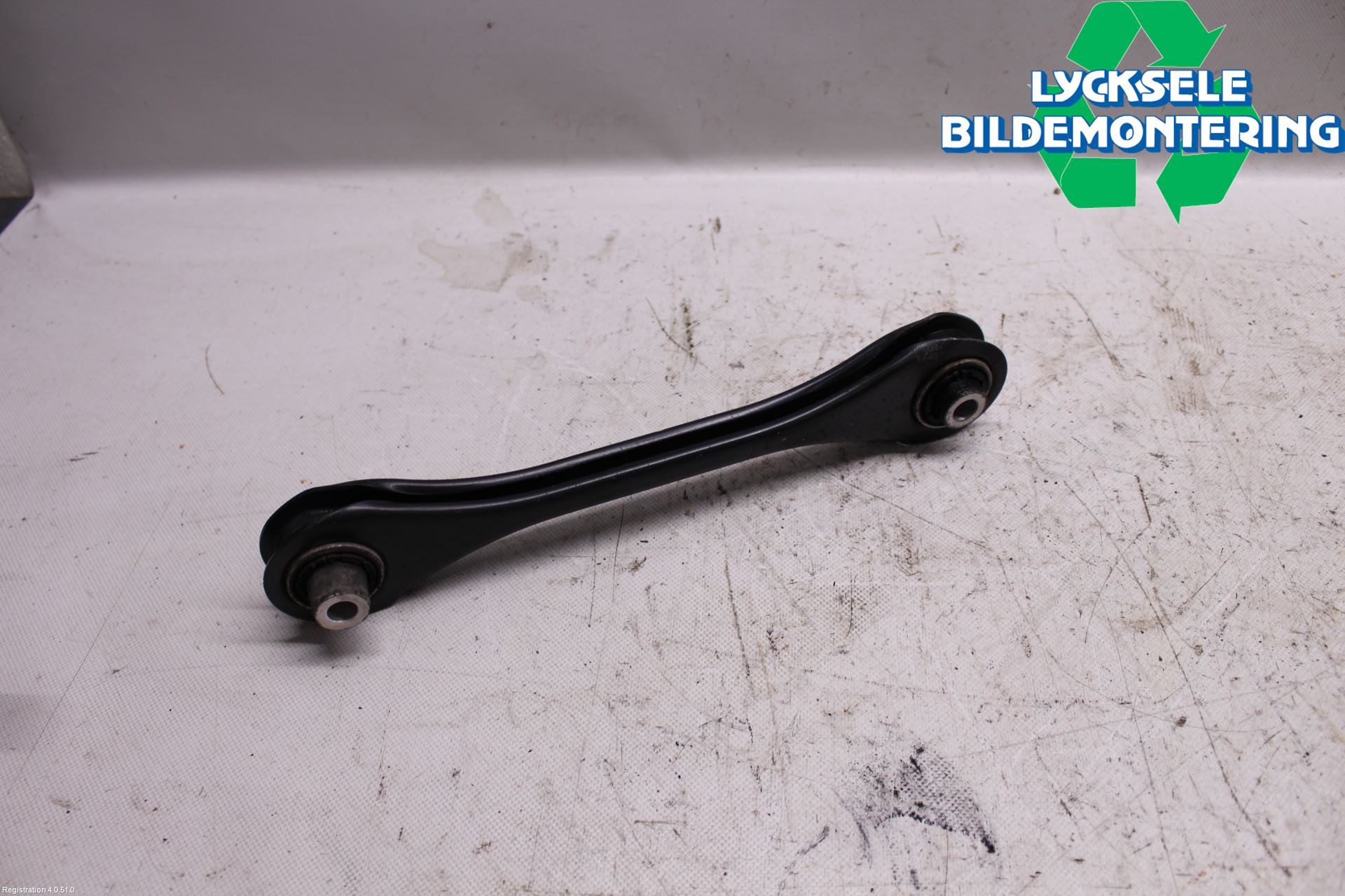 Volkswagen VW PASSAT 15-19 Bärarm Bak Höger