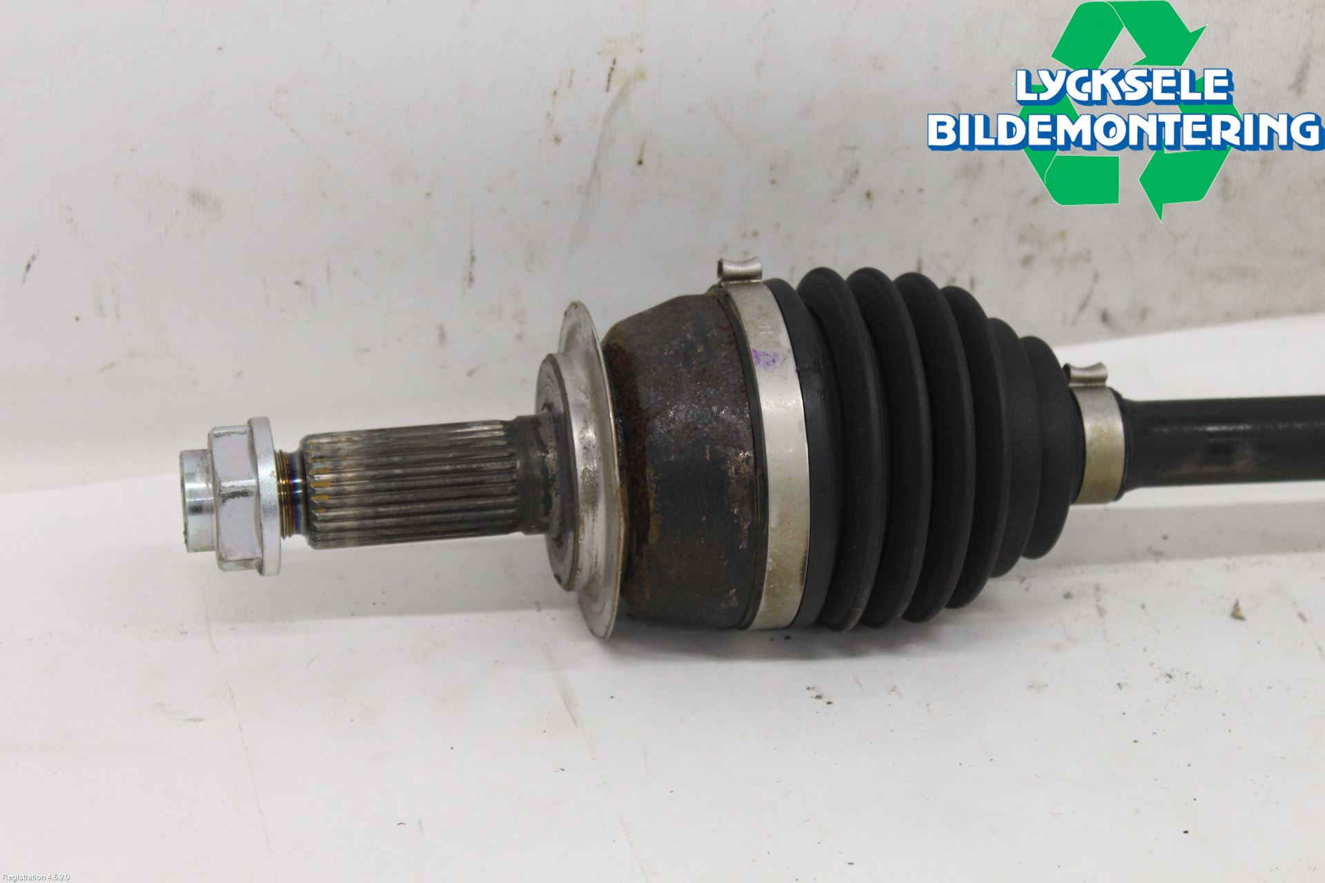 Subaru OUTBACK 21- Drivaxel Fram Höger