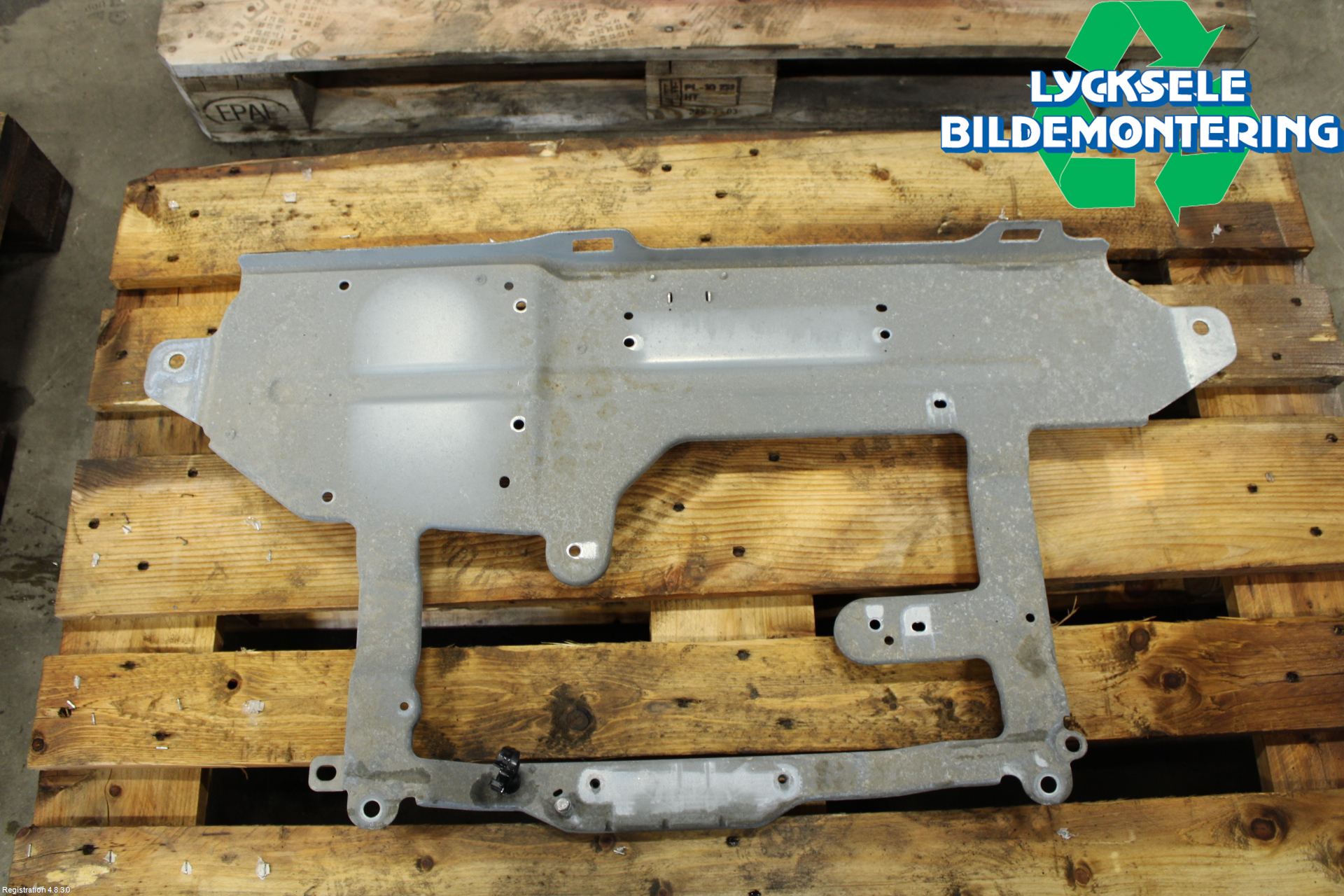 Volvo V60 19- Batterilåda-Fäste-Hållare