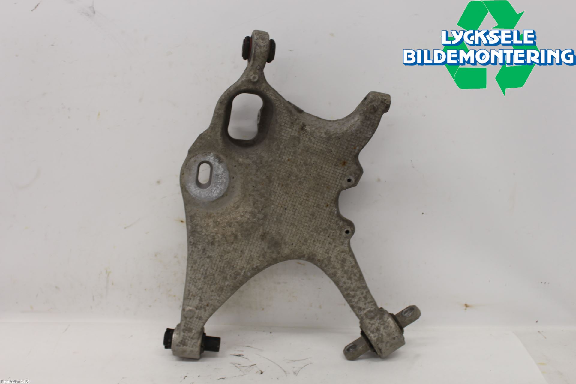 Volvo XC60 18- Bärarm Bak Vänster