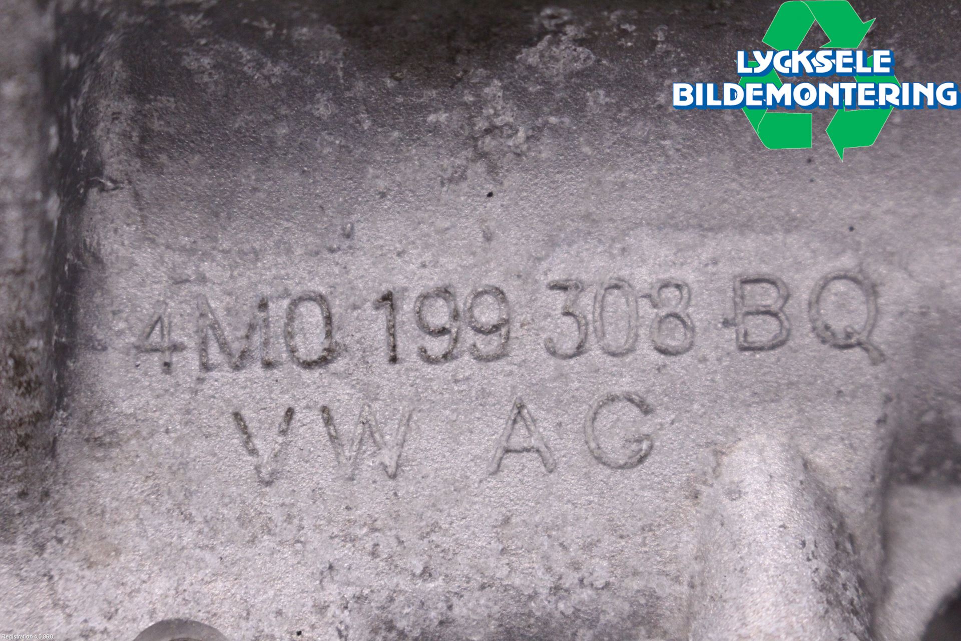 Audi A6 F2/C8 19- Motorfäste