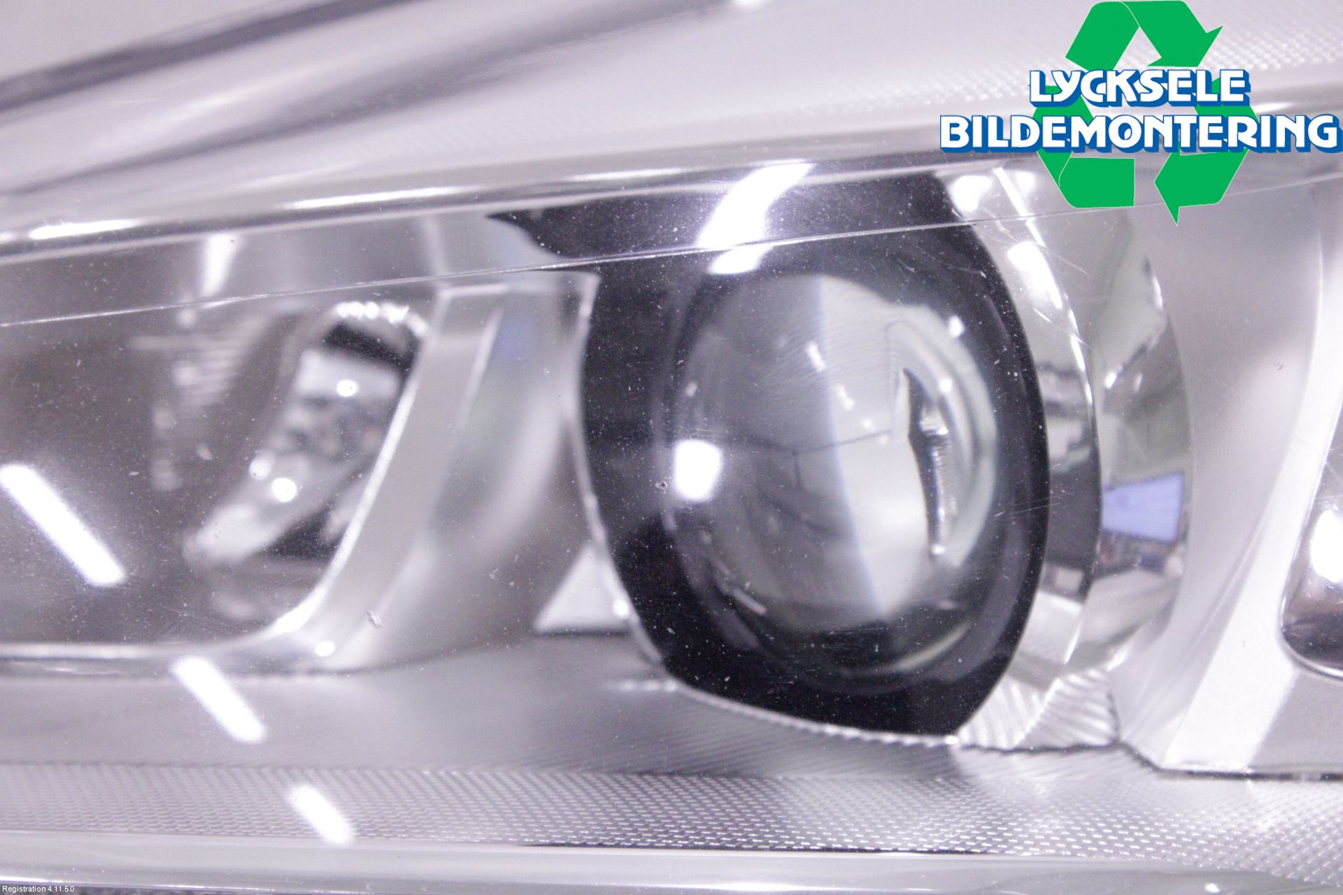 Ford KUGA 13-16 Strålkastare Vänster