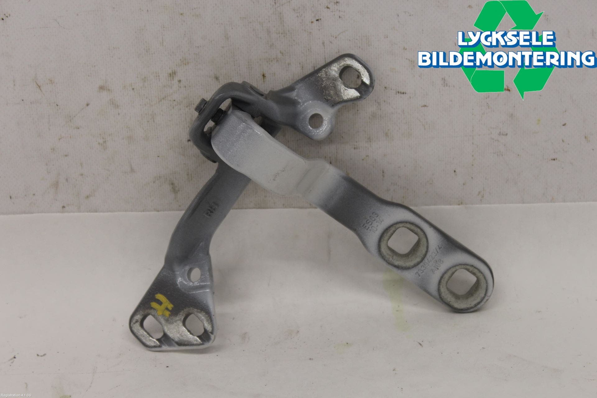 BMW X4 F26 14-18 Bakluckegångjärn Hö