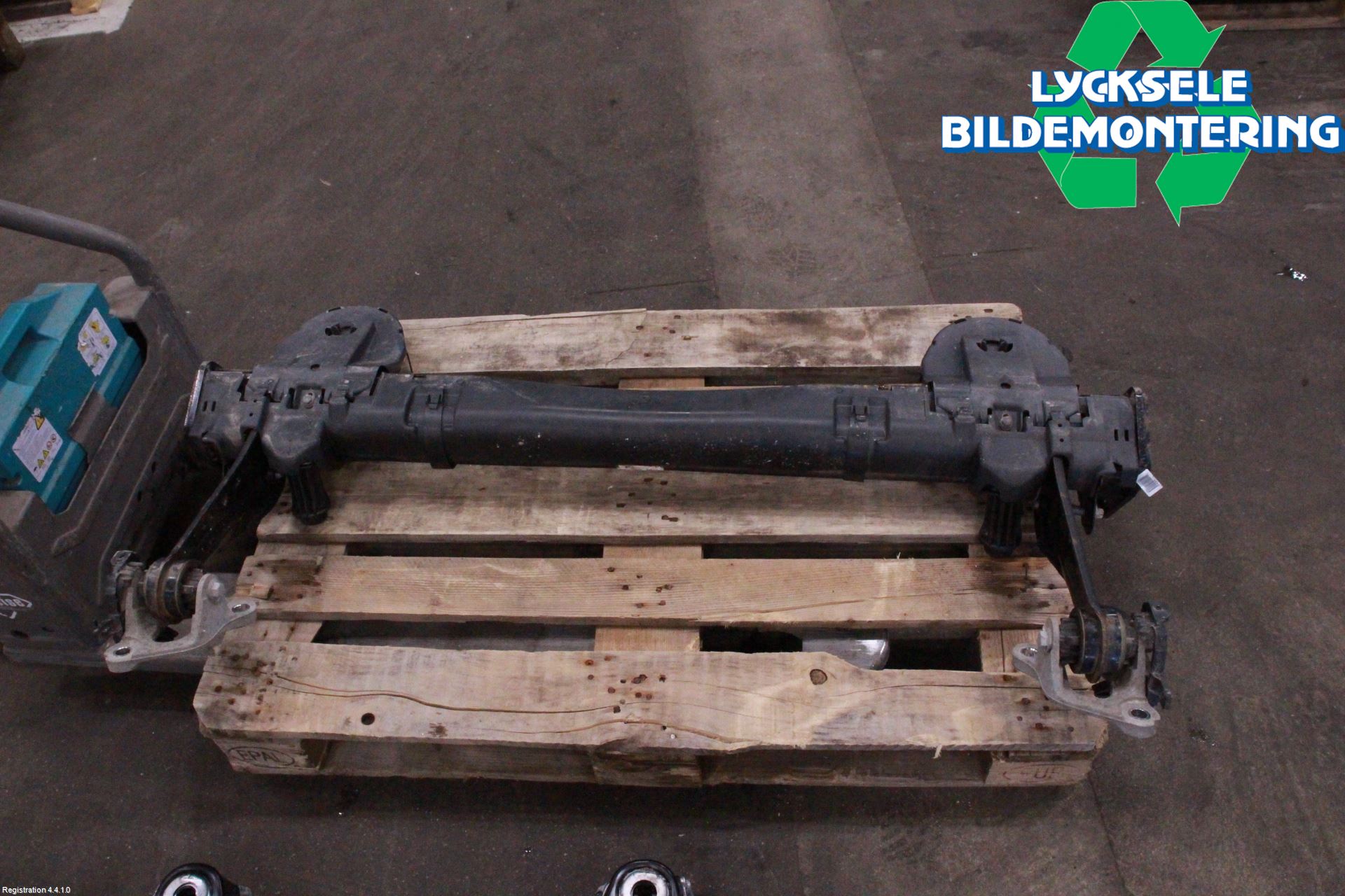 Peugeot 2008/E-2008 20- Bakaxelbalk