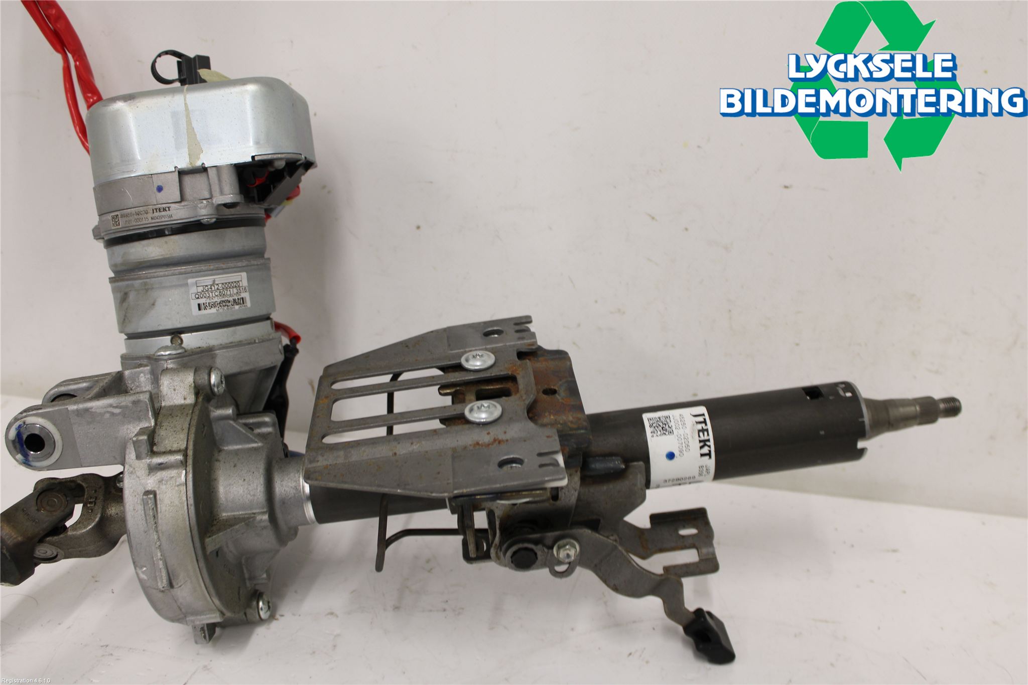 Toyota AURIS 13-19 Rattaxelagg Med Inb Servo