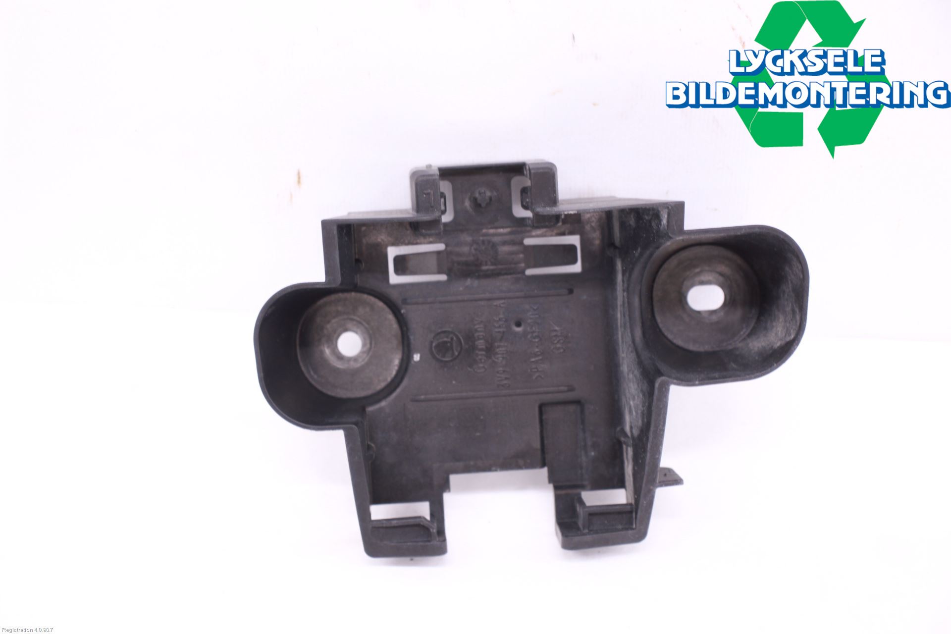 Skoda SUPERB 16-24 Stötfångardel Bak Vä