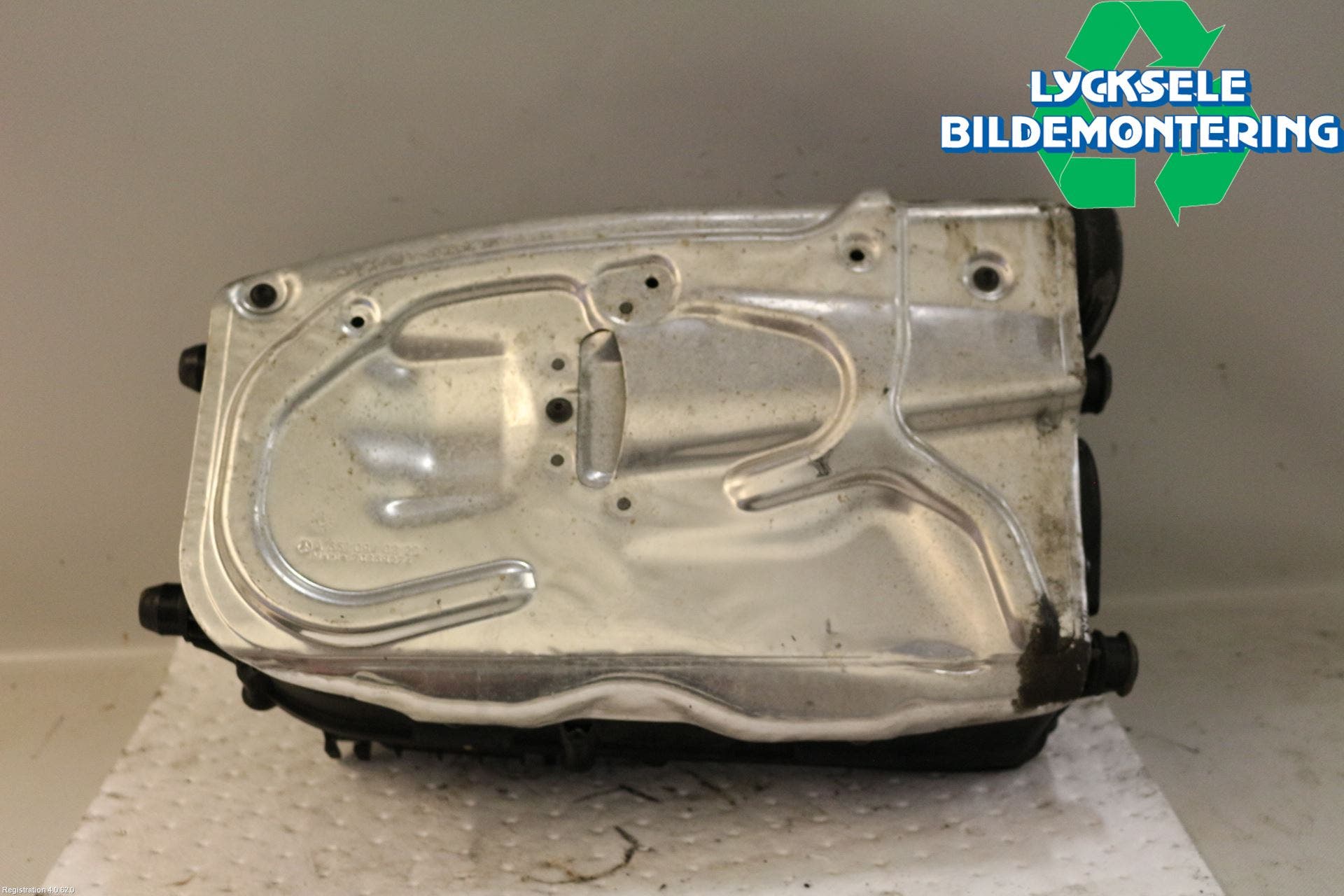 Mercedes-Benz MB E-KLASS (W212) 09-16 Luftrenare