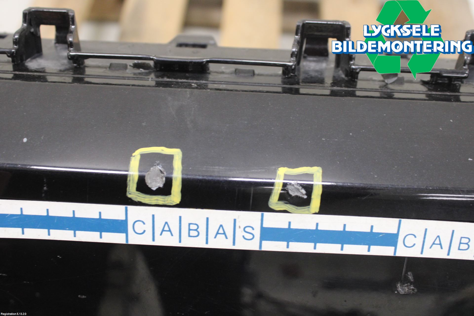 Volkswagen VW PASSAT 11-14 Stötfångarbeklädnad Fram