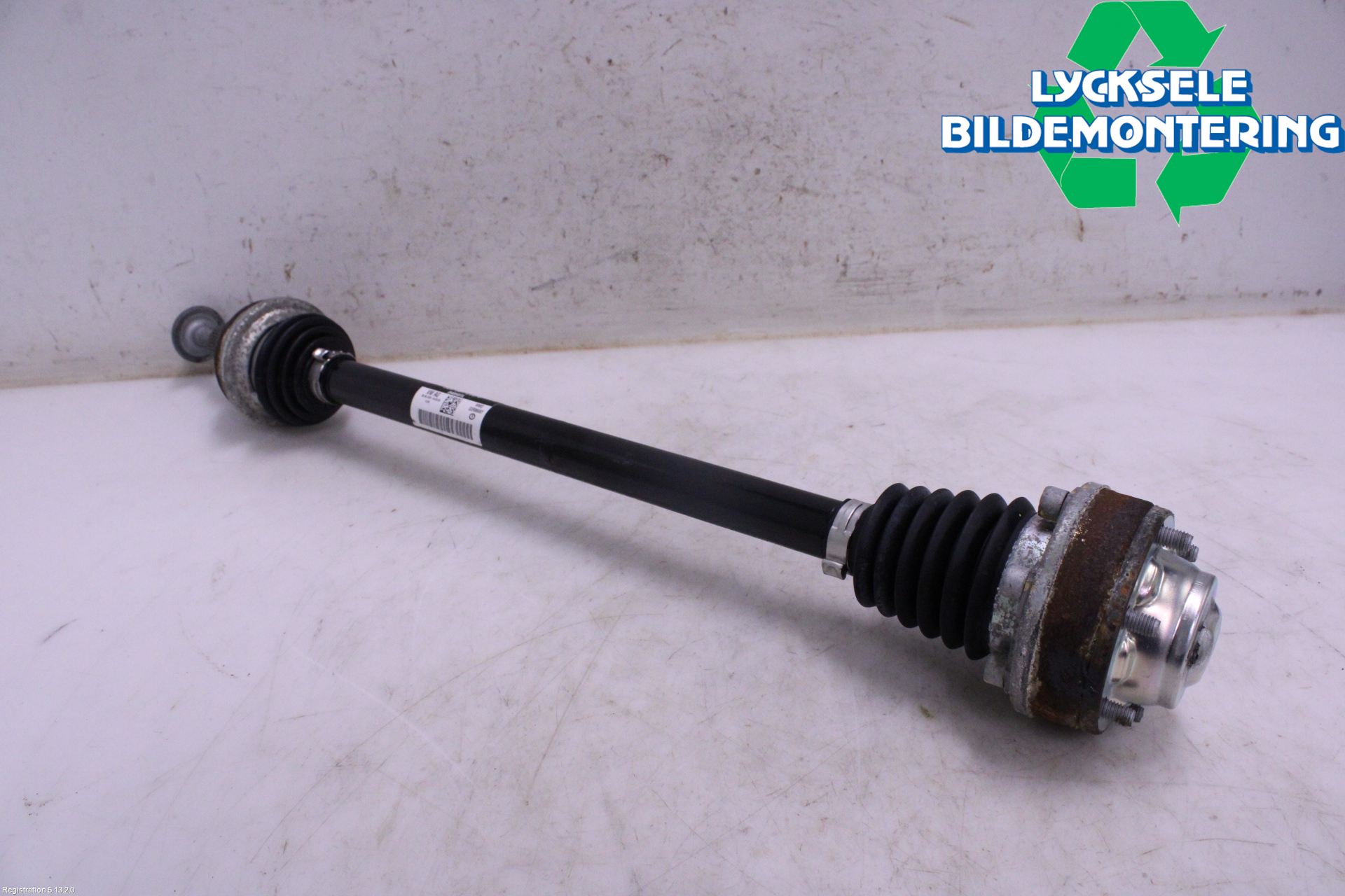 Volkswagen VW T-ROC 18- Drivaxel Bak Vänster