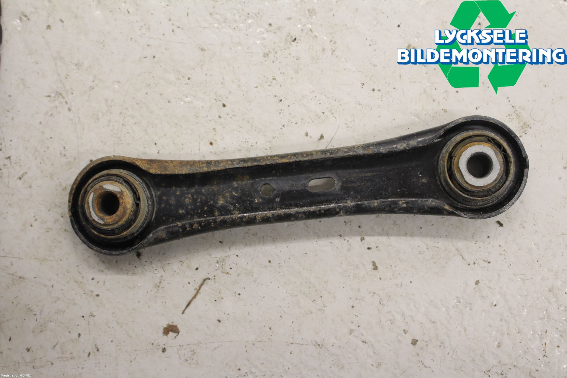 Volvo V70 08-13 Bärarm Bak Höger